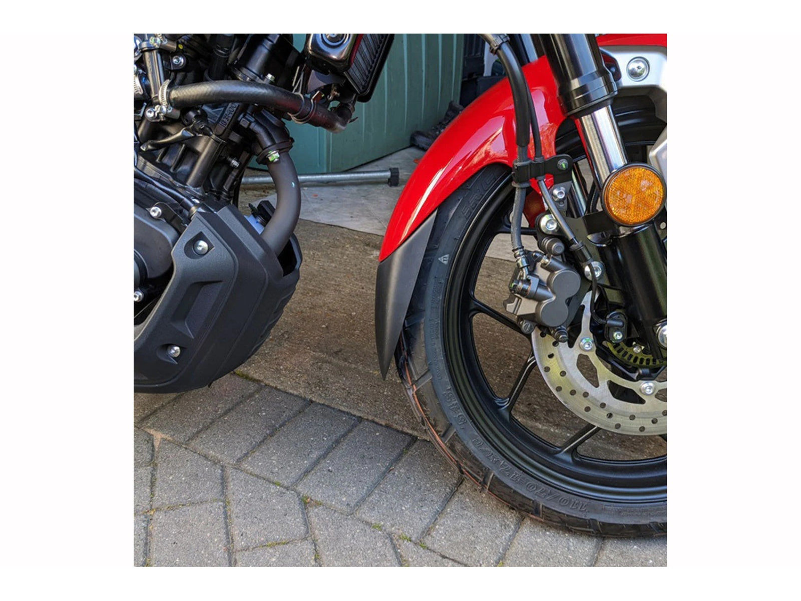 Puig Front Mudguard Extender In Black for Yamaha XSR 125 (21-25)