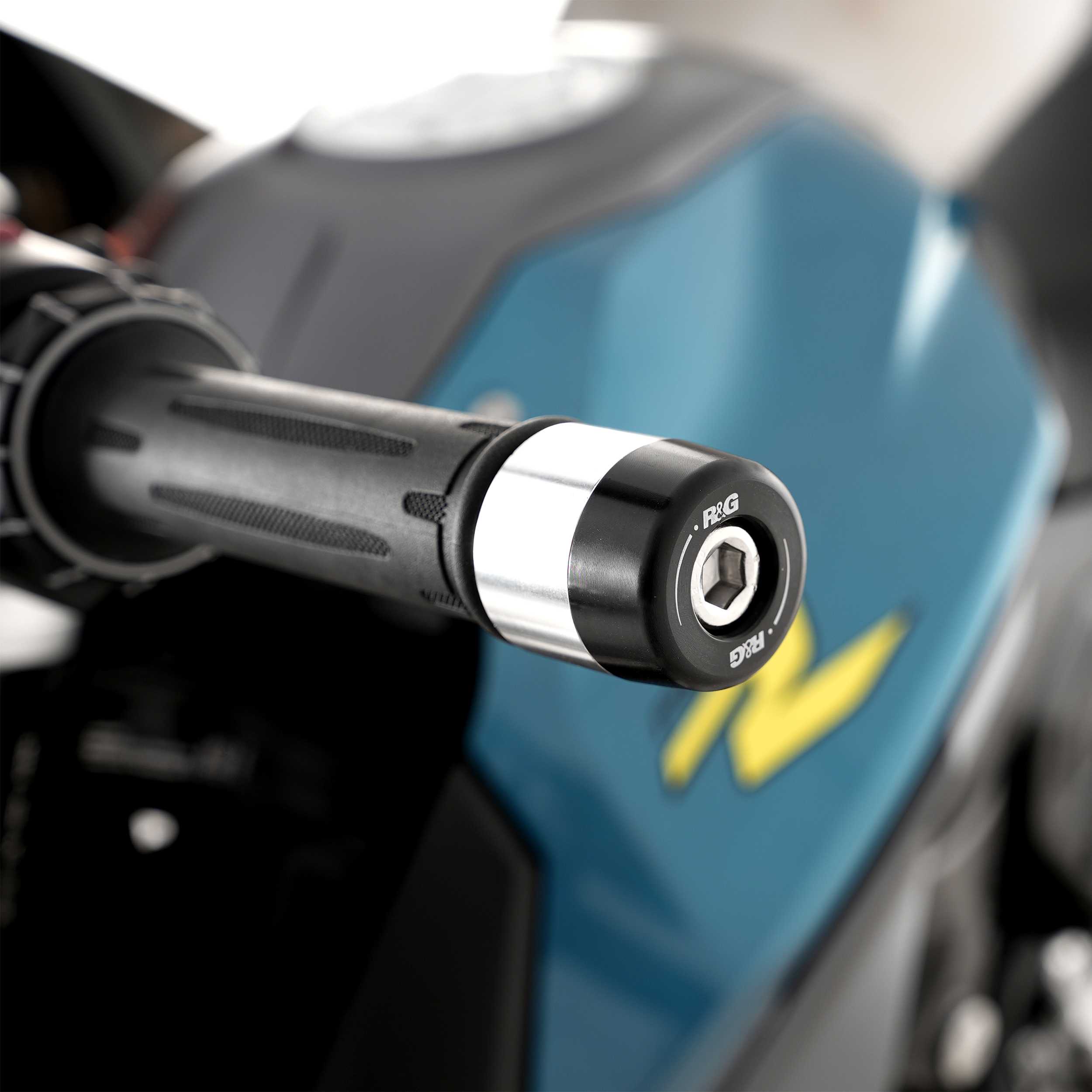 R&G Bar Ends for BMW R1250 R (19-21)