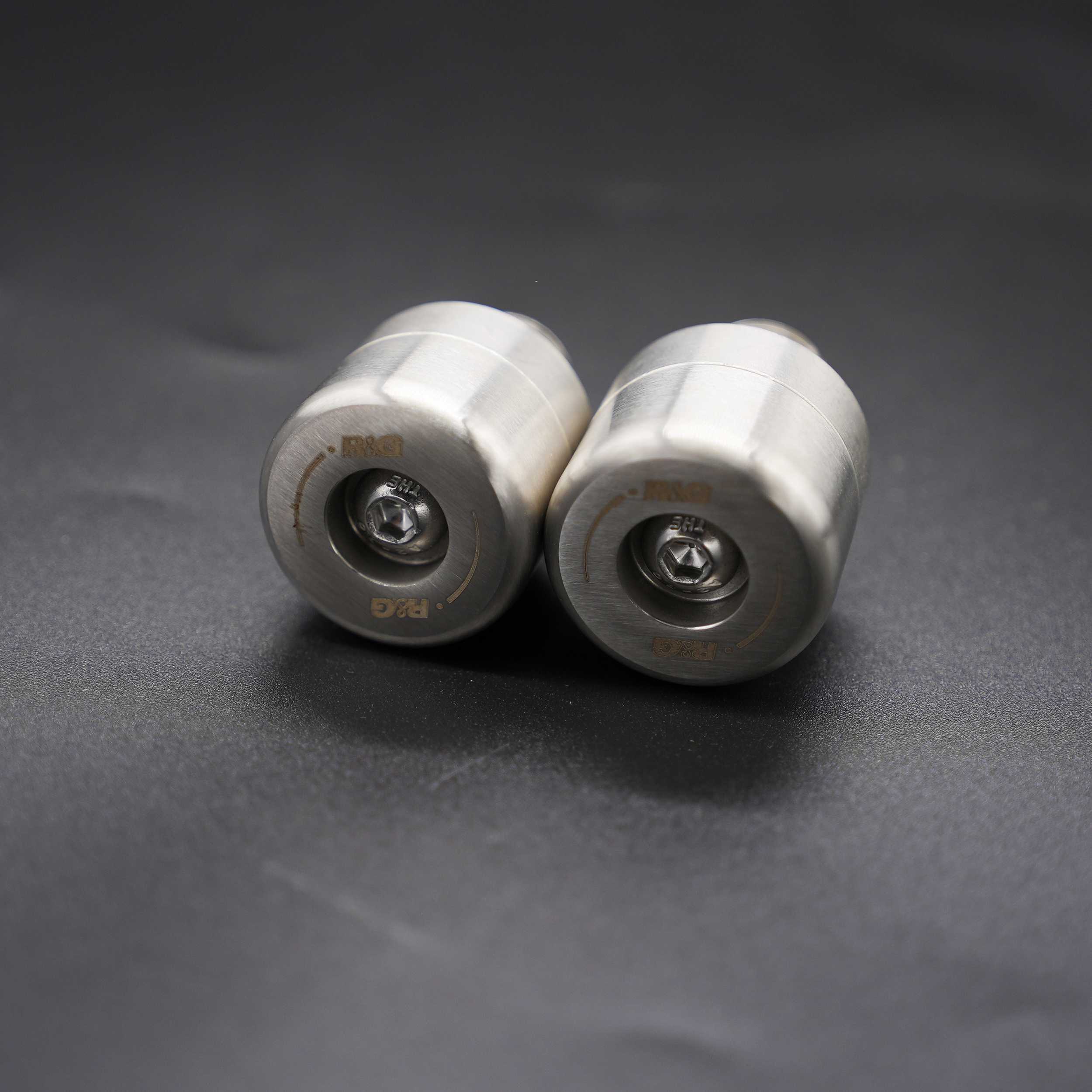 R&G Bar Ends Stainless Steel for Yamaha XSR900 (22-24)
