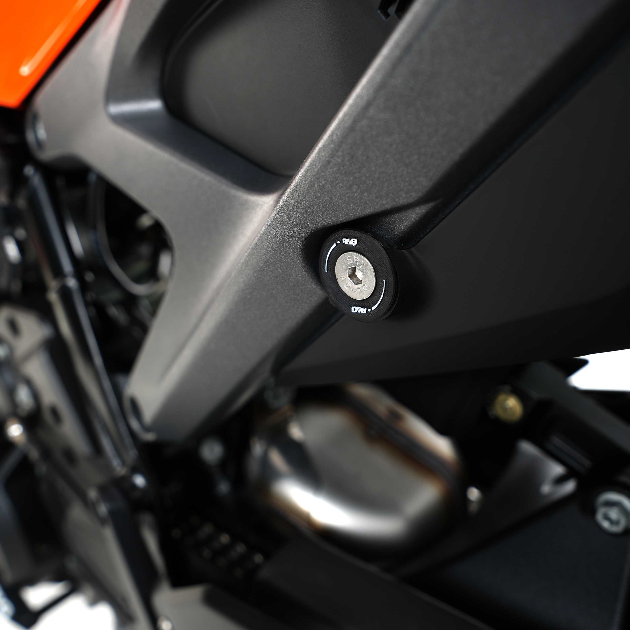 R&G Exhaust Hanger for KTM 990 Duke (24)