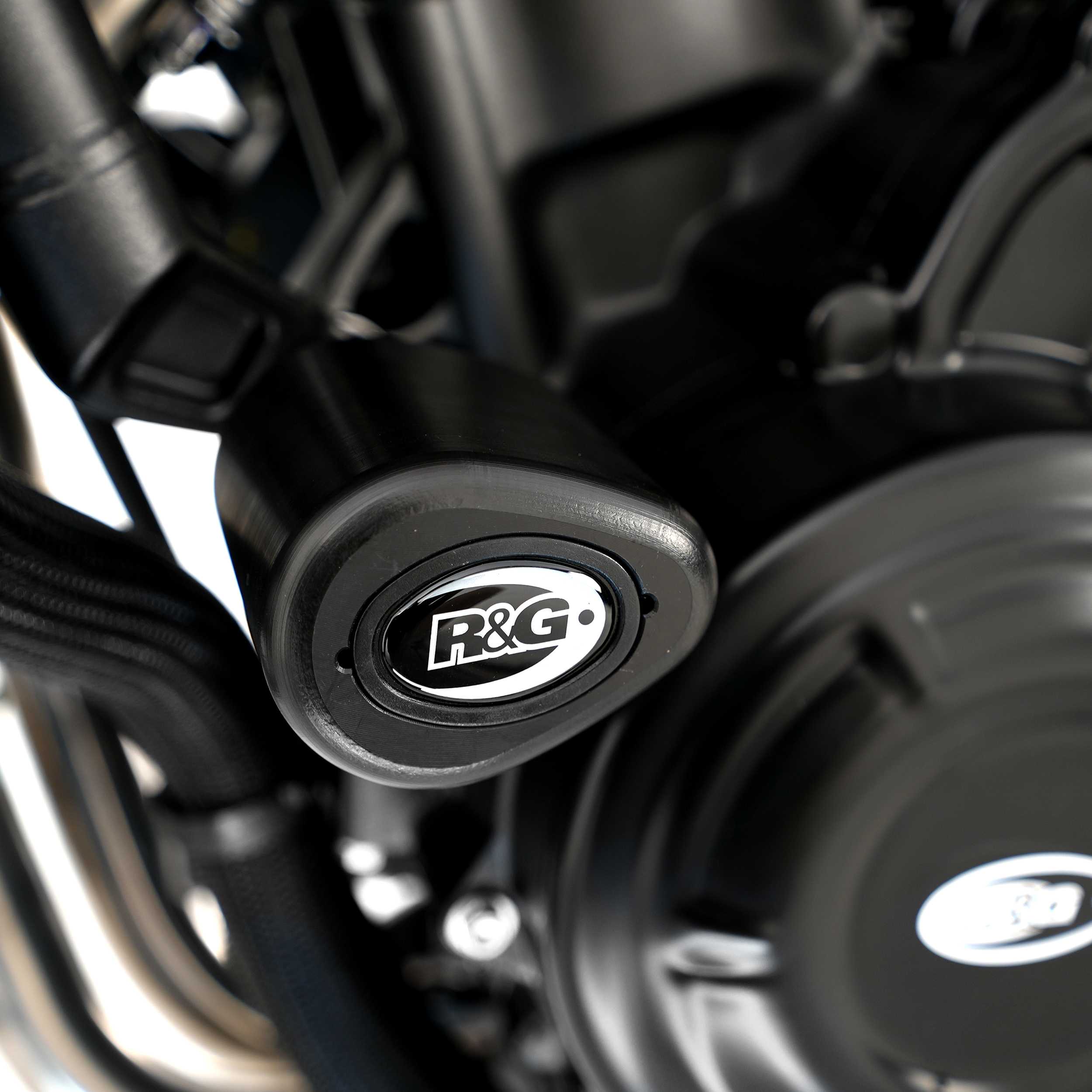 R&G Aero Frame Sliders for Honda CB500 Hornet (24-26)