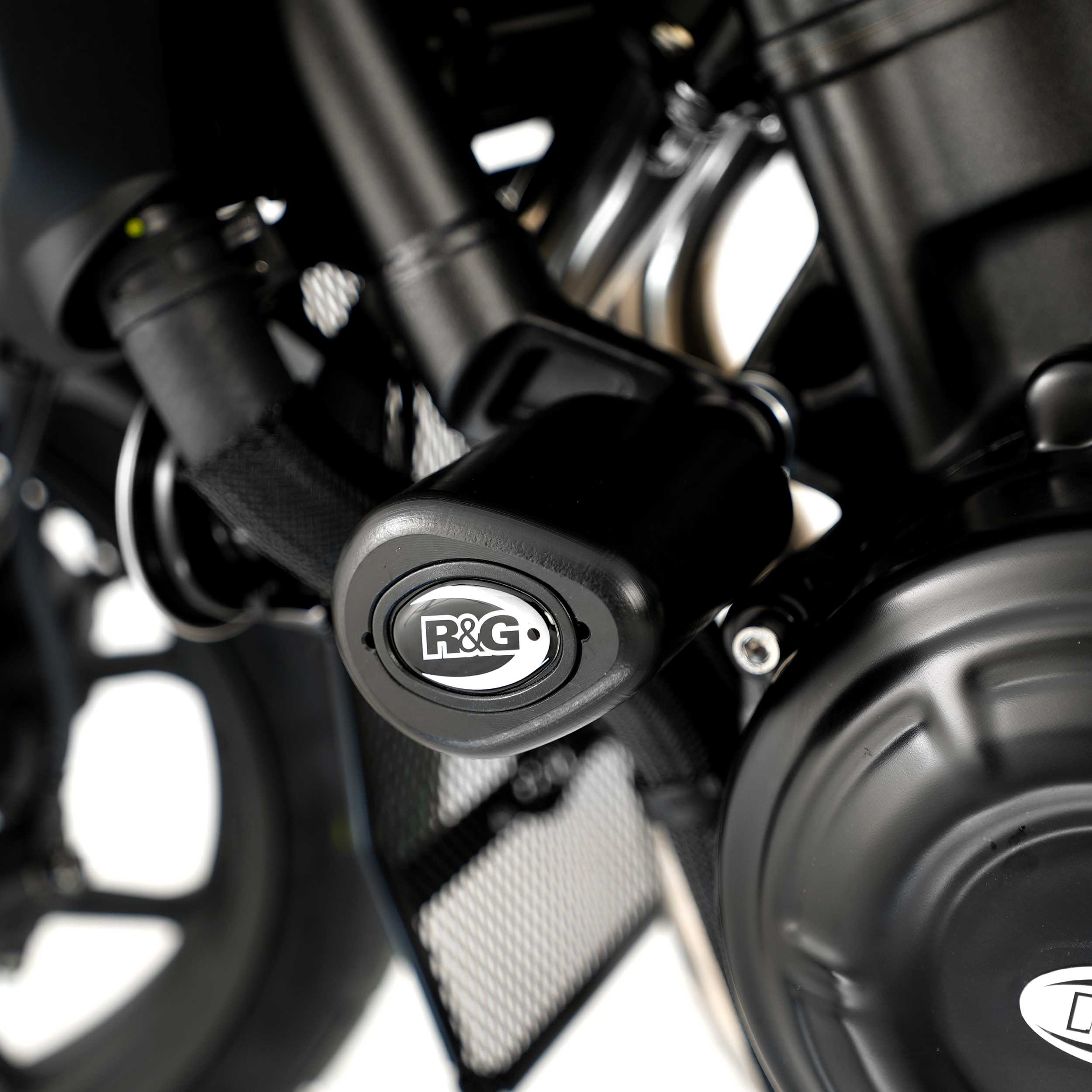 R&G Aero Frame Sliders for Honda CB500 Hornet (24-26)
