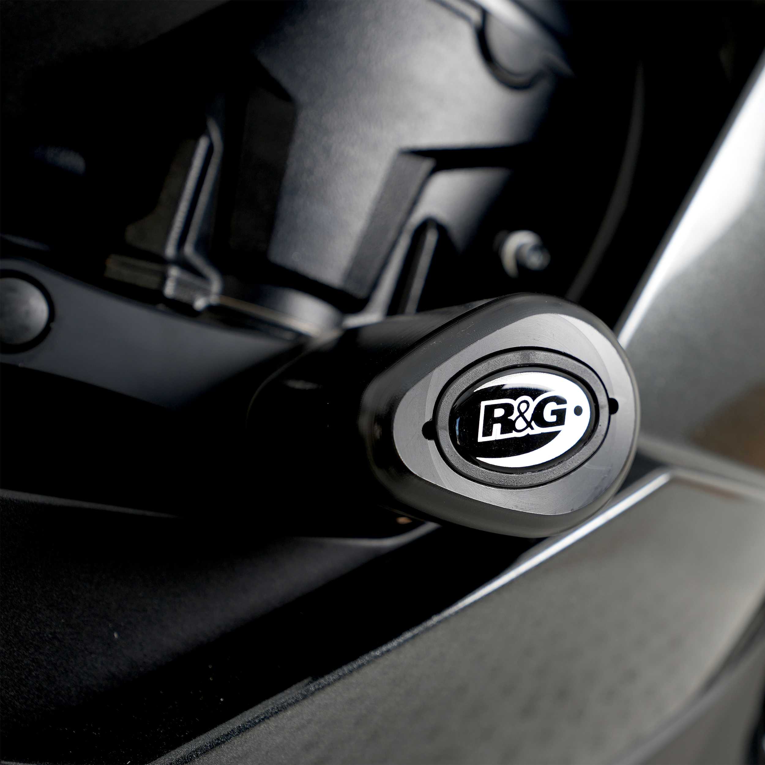 R&G Aero Frame Sliders for Kawasaki Z1000 SX (17-19)