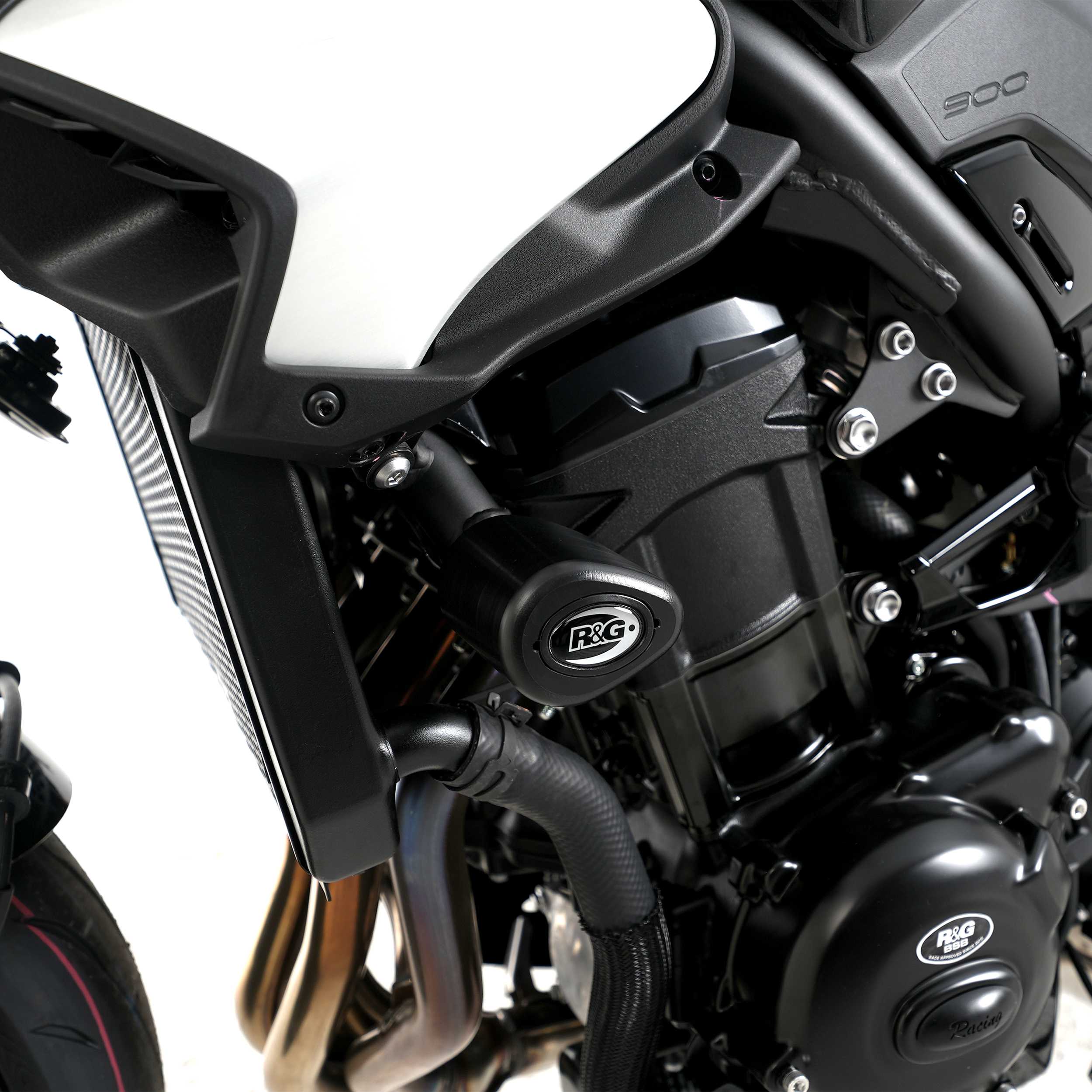 R&G Aero Frame Sliders for Kawasaki Z900 (17-26)