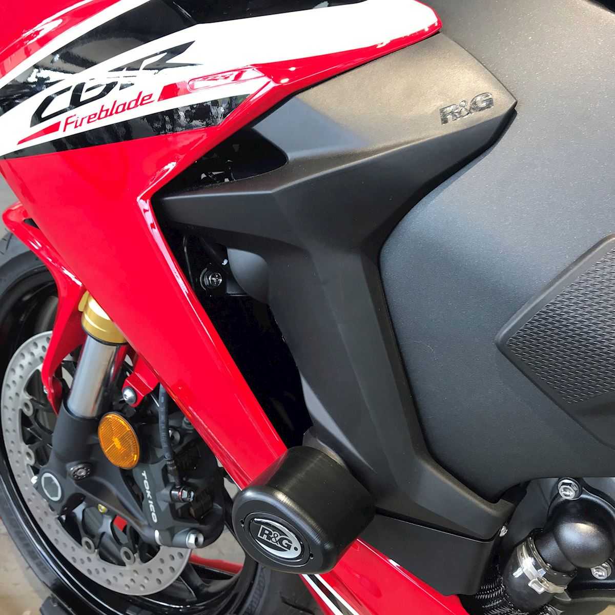 R&G Aero Frame Sliders for Honda CBR1000RR Fireblade (17-19)