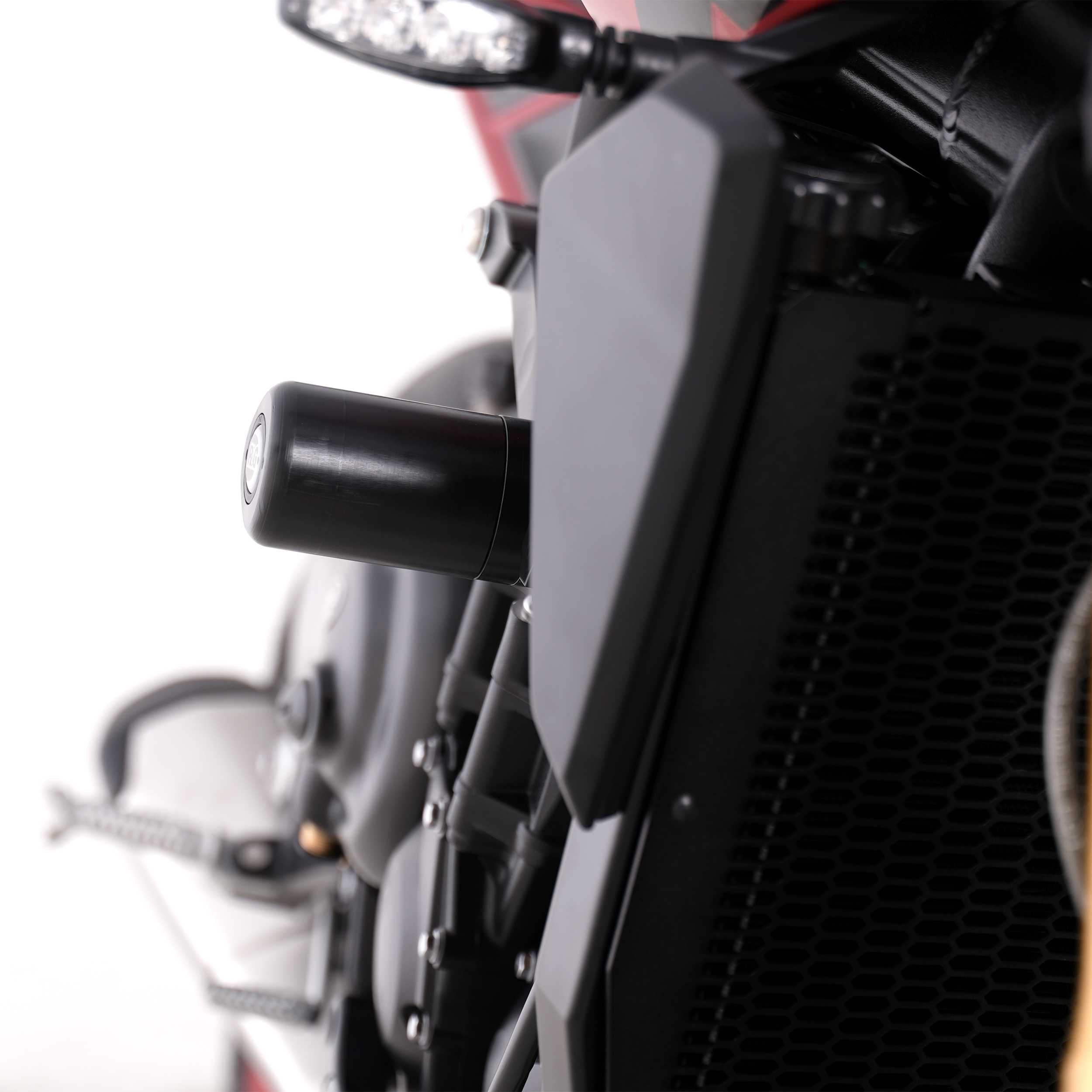 R&G Aero Frame Sliders for Triumph Street Triple 675 S (17-22)