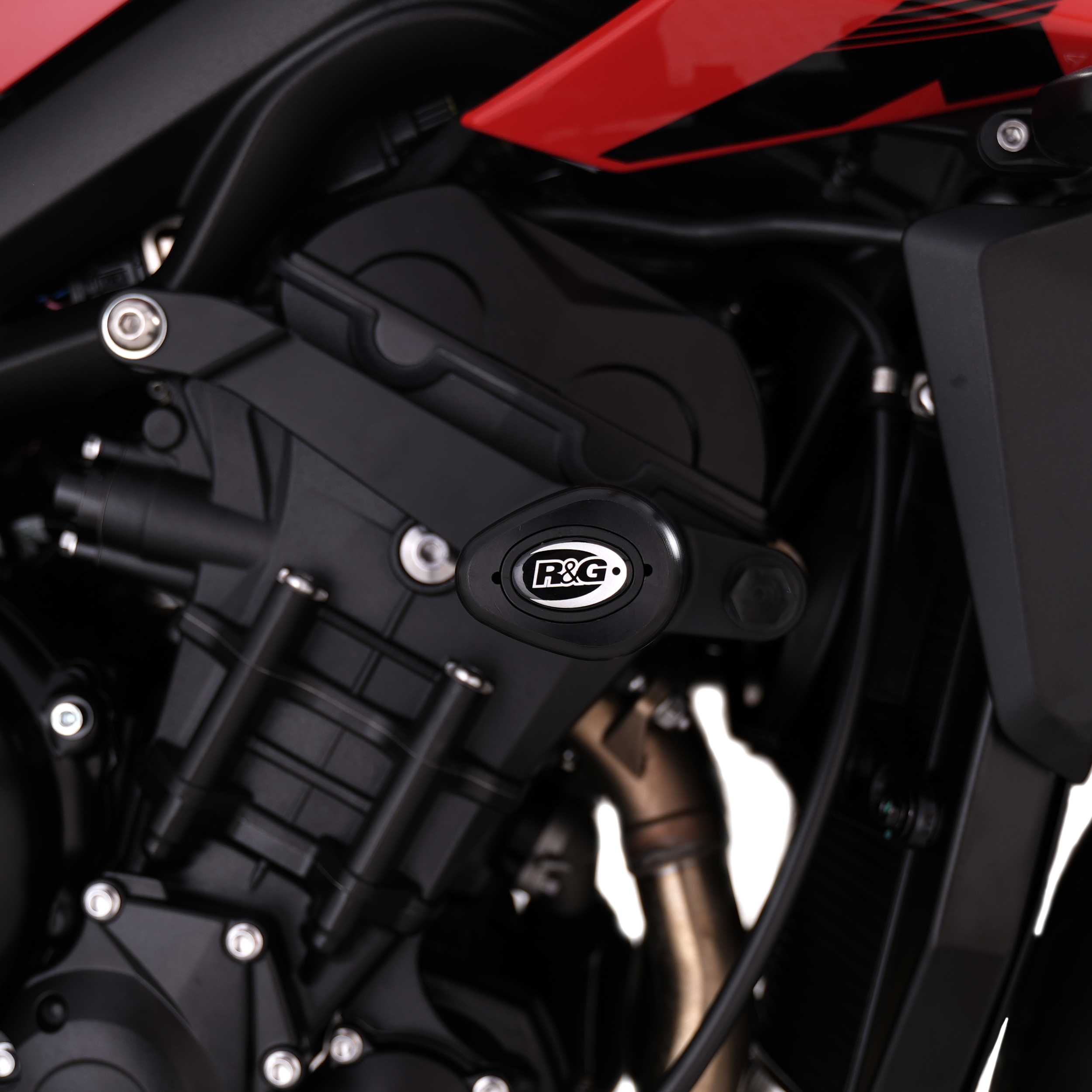 R&G Aero Frame Sliders for Triumph Street Triple 765 RX (26)