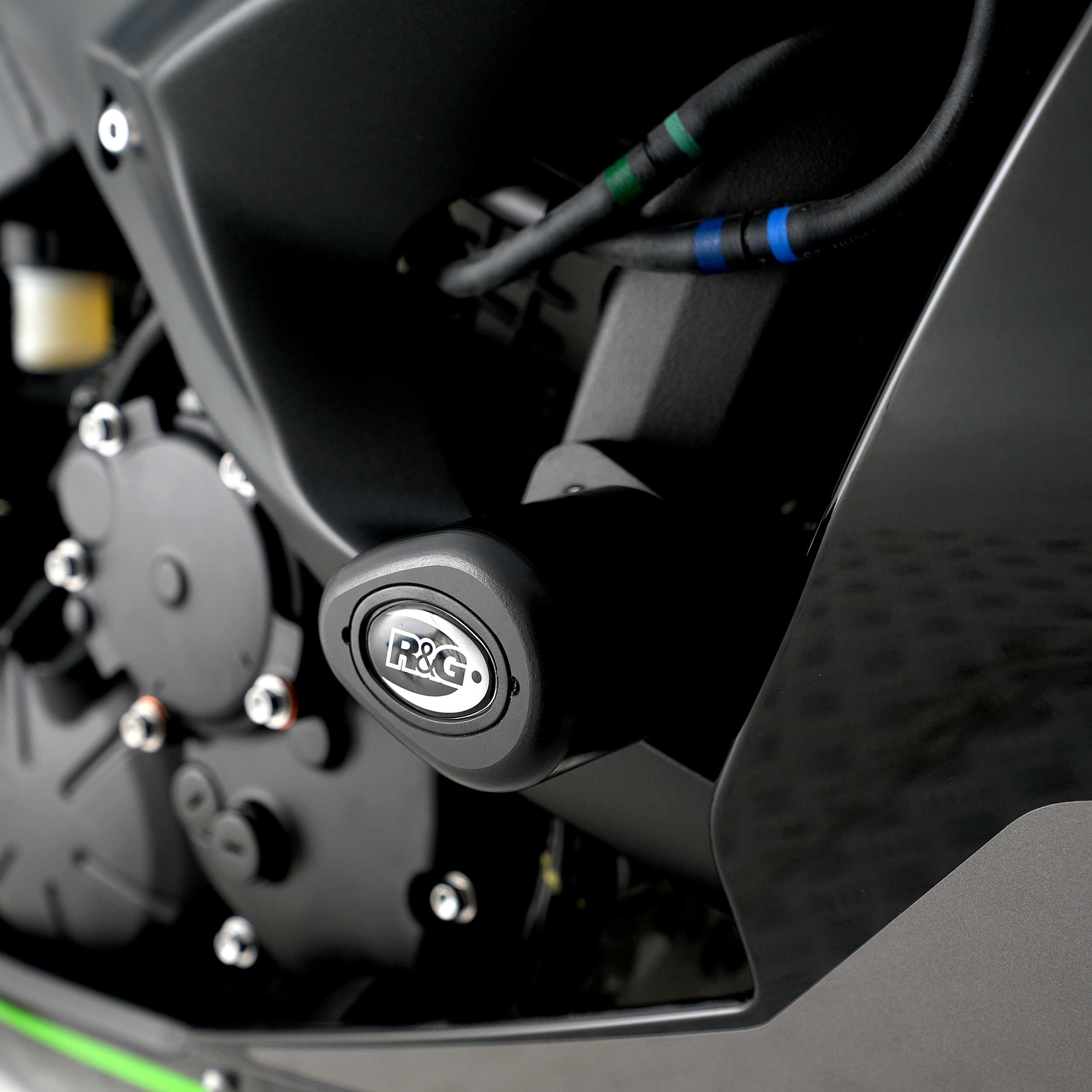 R&G Aero Frame Sliders for Kawasaki ZX6-R (24-26)