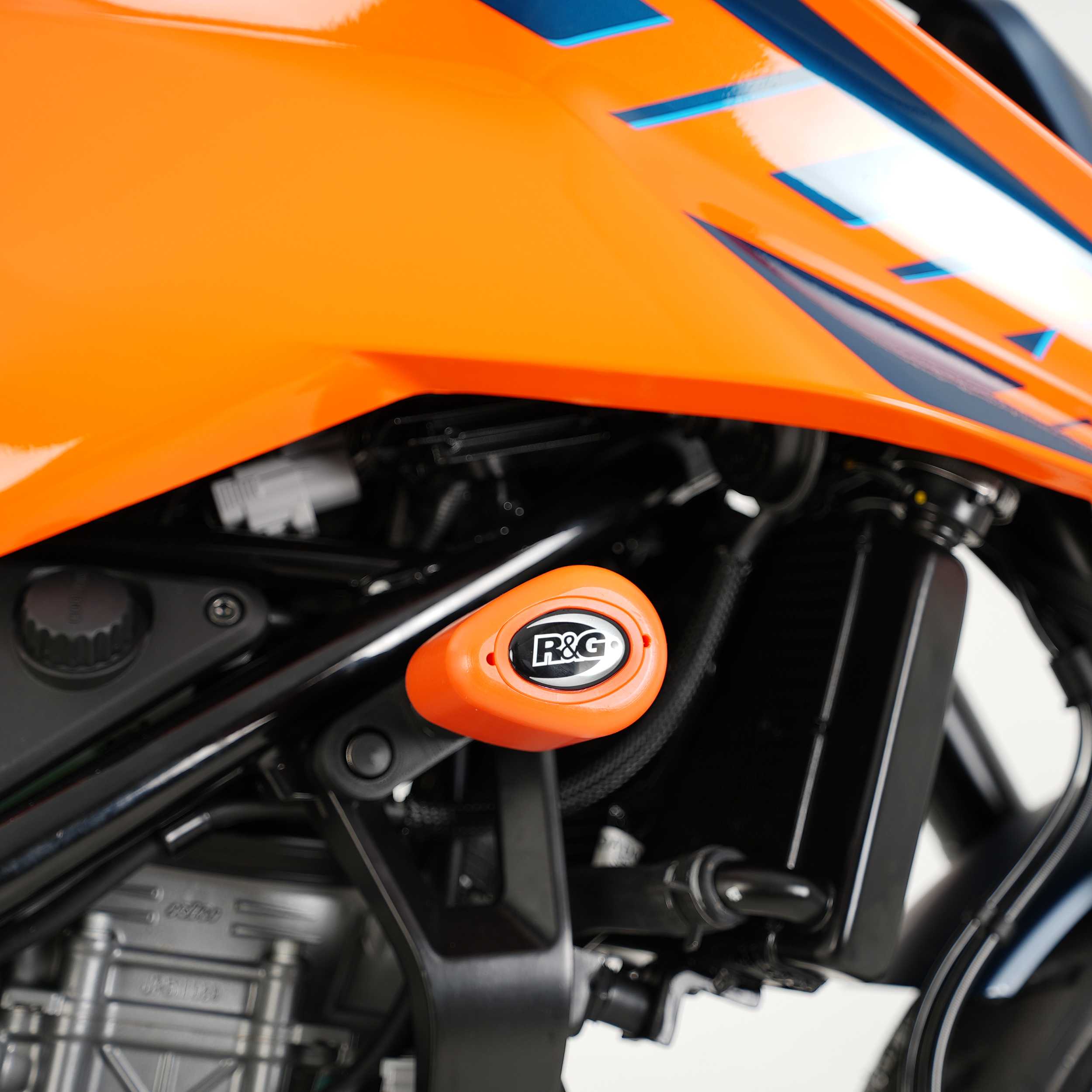 R&G Aero Frame Sliders for KTM 125 Duke (24-26)