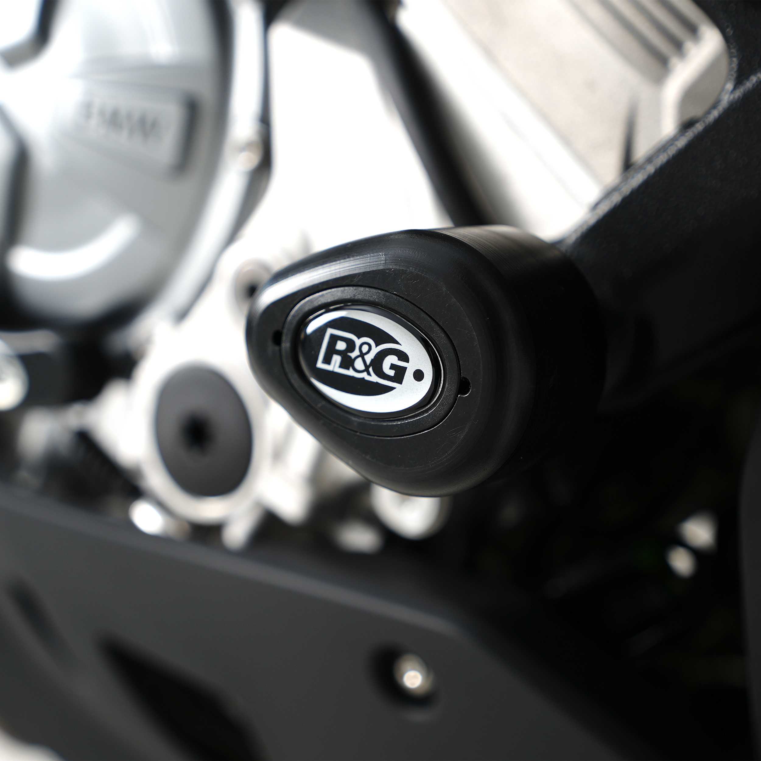 R&G Aero Frame Sliders for BMW M1000 XR (24-26)