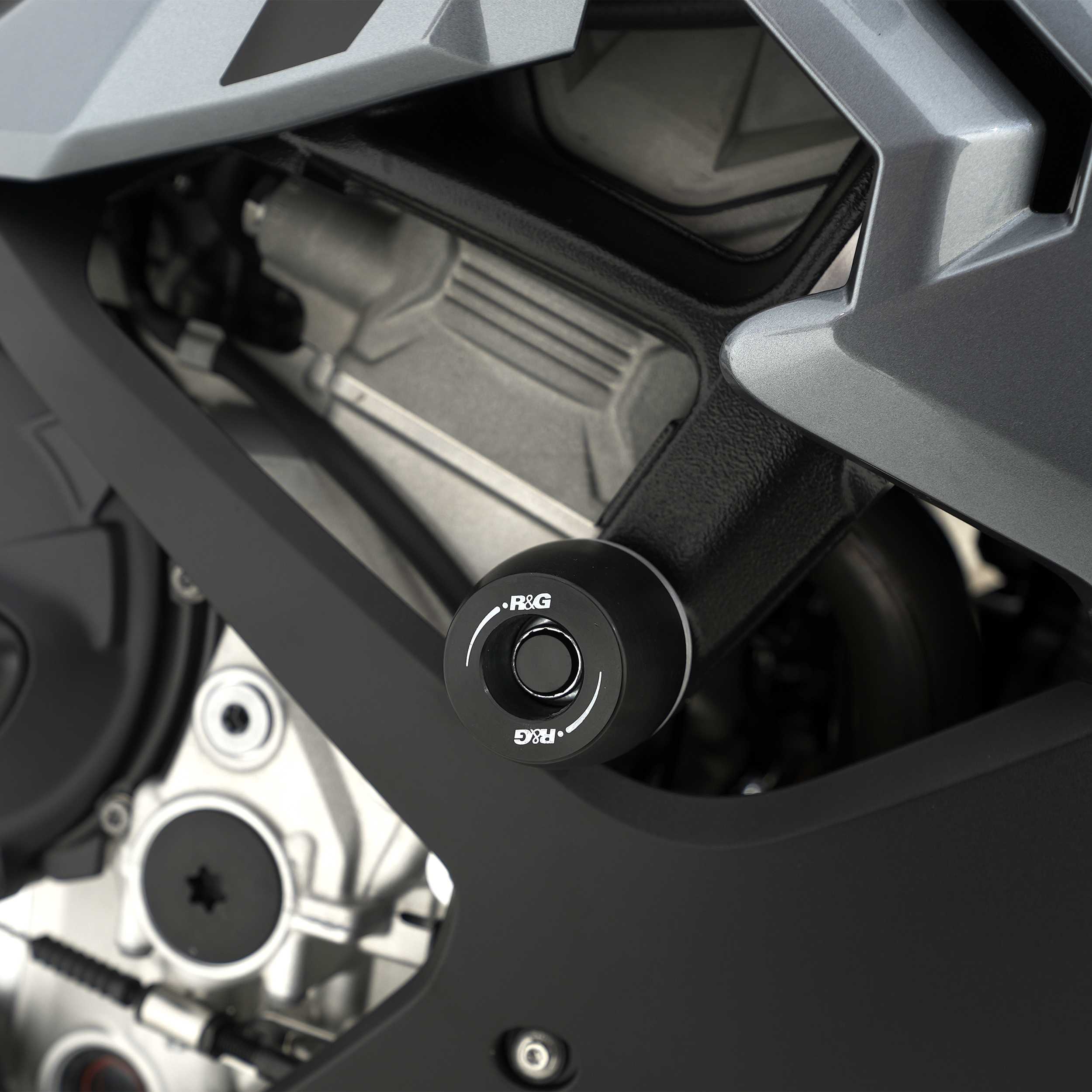 R&G Apex Frame Sliders for BMW M1000 R (23-26)