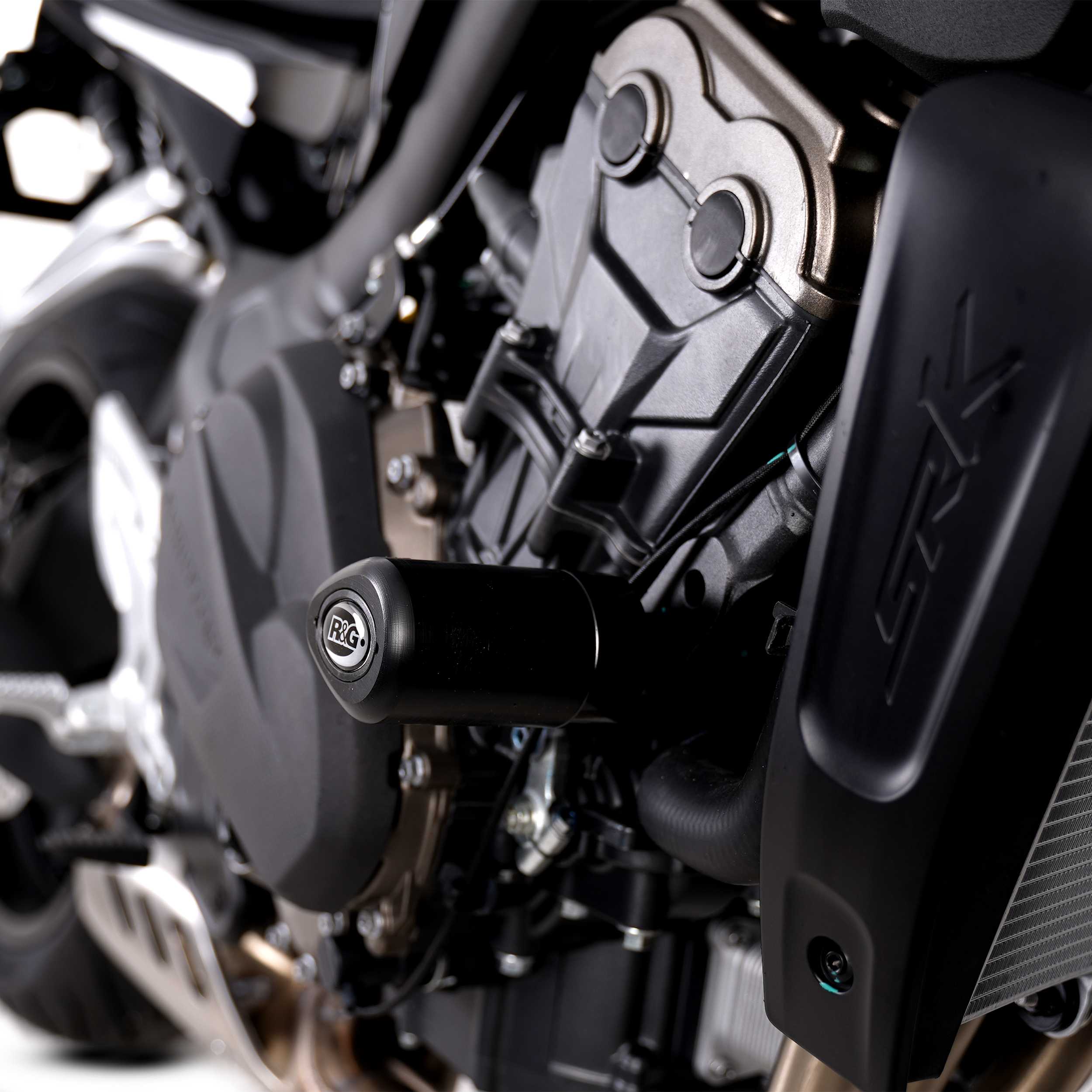 R&G Aero Frame Sliders for QJMotor SRK 800 (25-26)