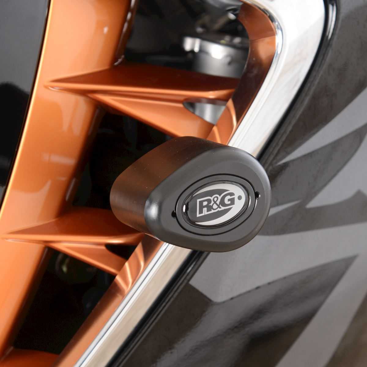 R&G Aero Frame Sliders for Suzuki Hayabusa 1300 (21-26)