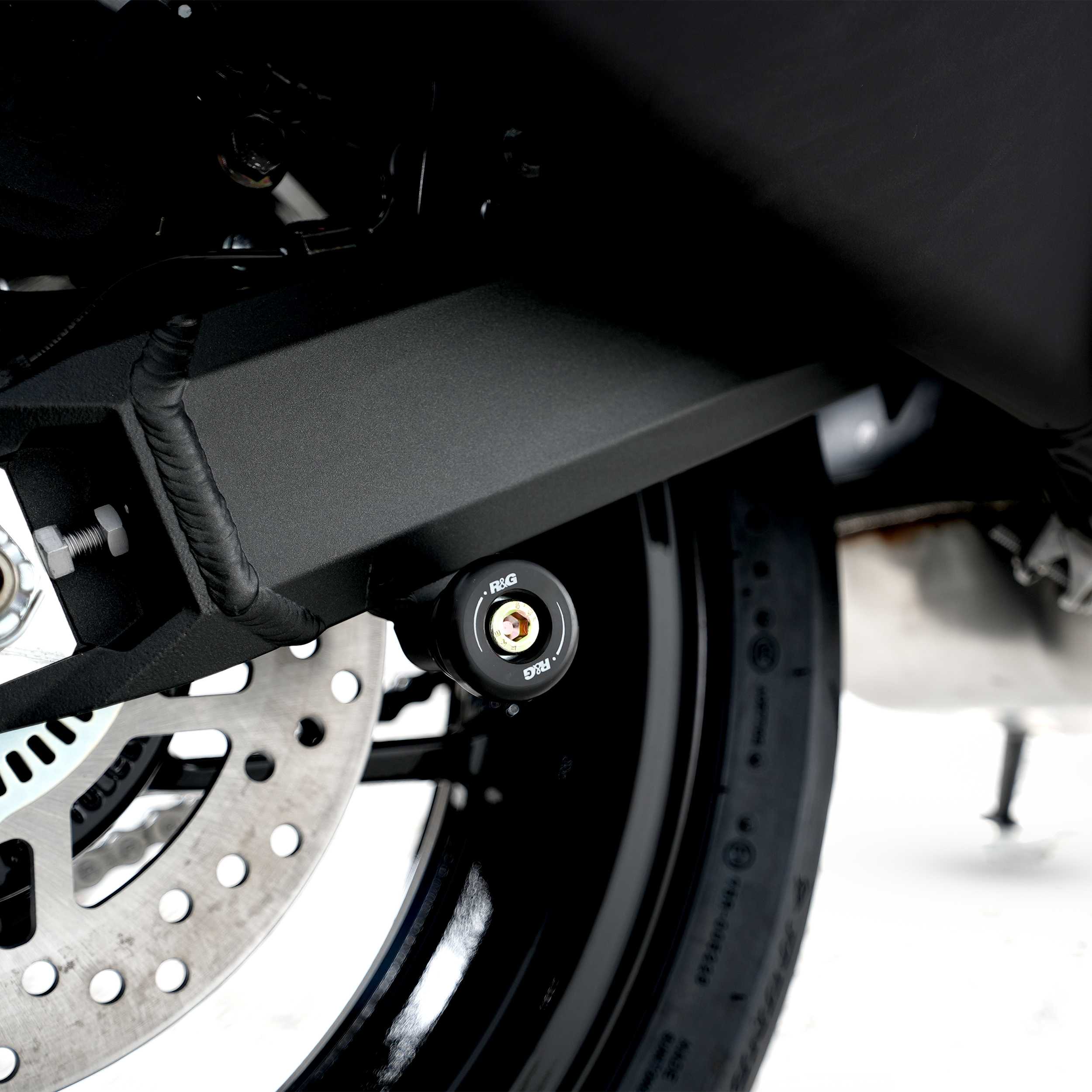R&G Cotton Reels for Kawasaki Z900 SE (22-26)