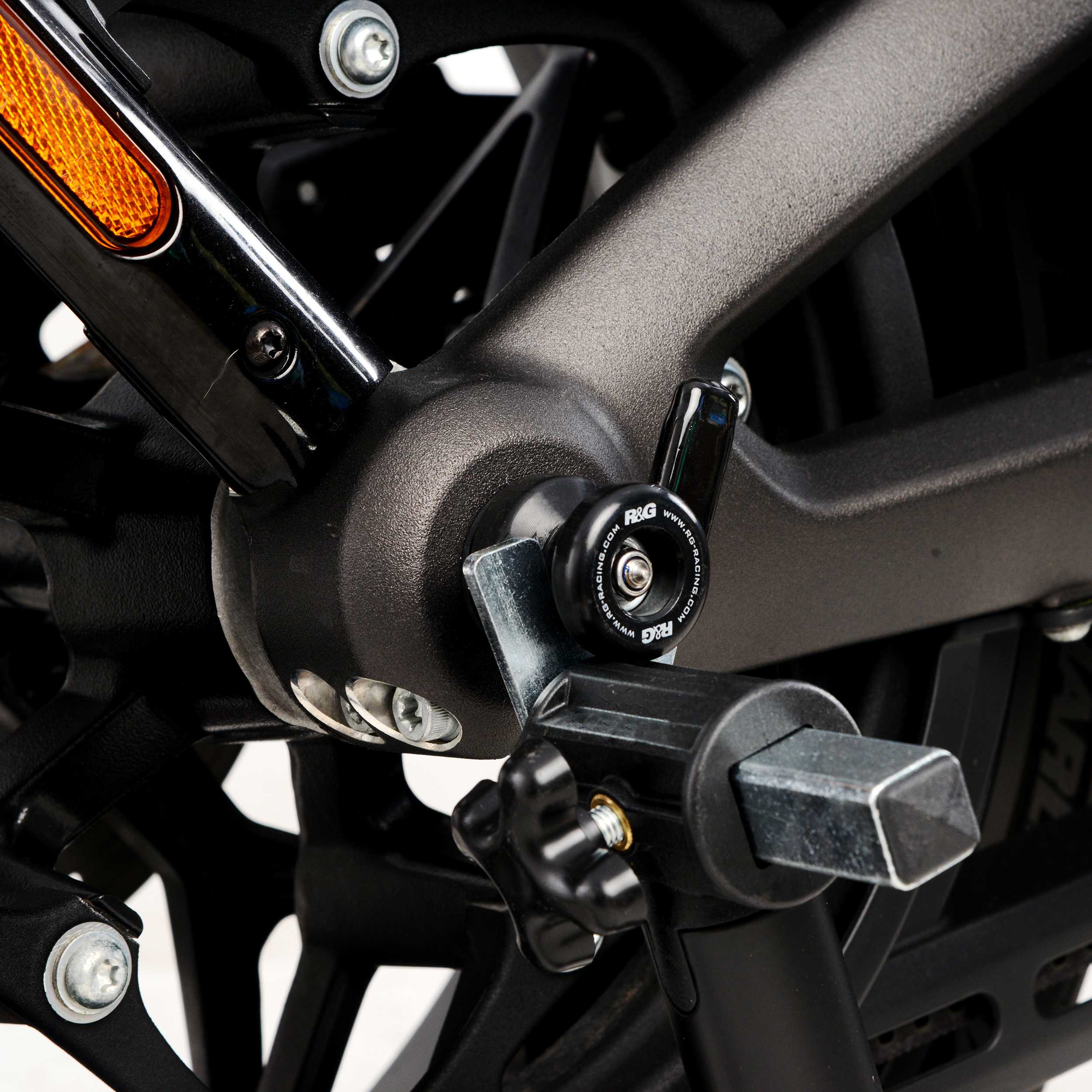 R&G Spindle Swingarm Protectors for Harley Davidson Livewire (19-23) Secondary image