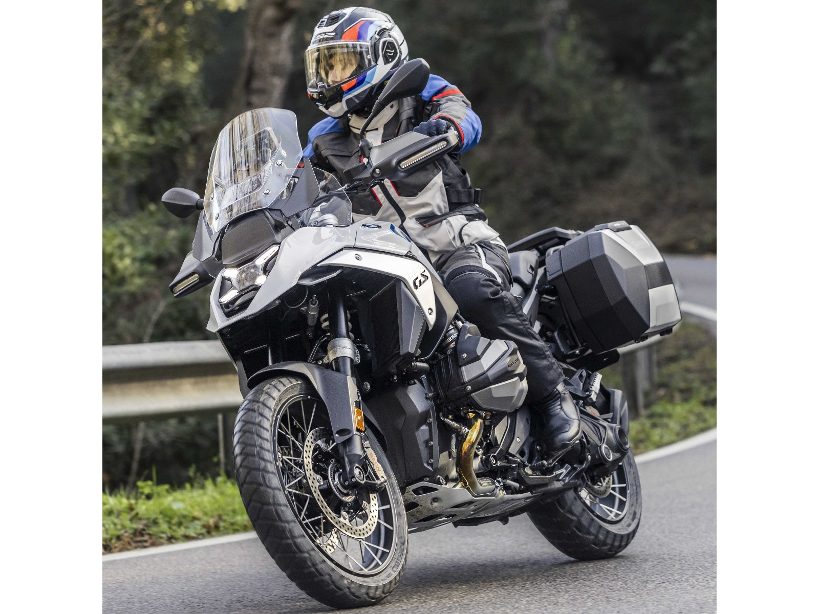 SHAD SH38x Expandable Panniers - Aluminium
