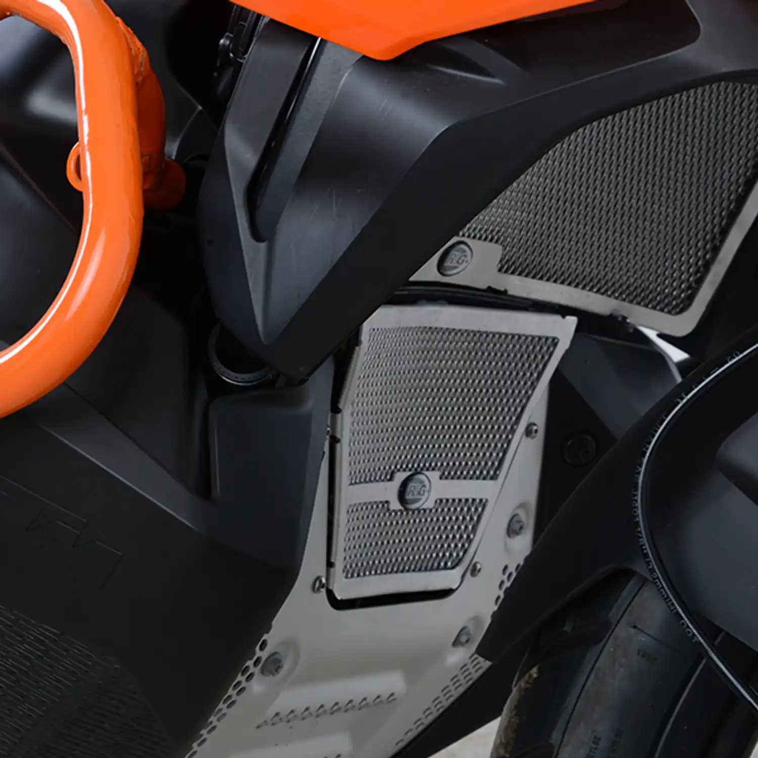 R&G Downpipe Grille Titanium for Husqvarna Norden 901 (22-26)