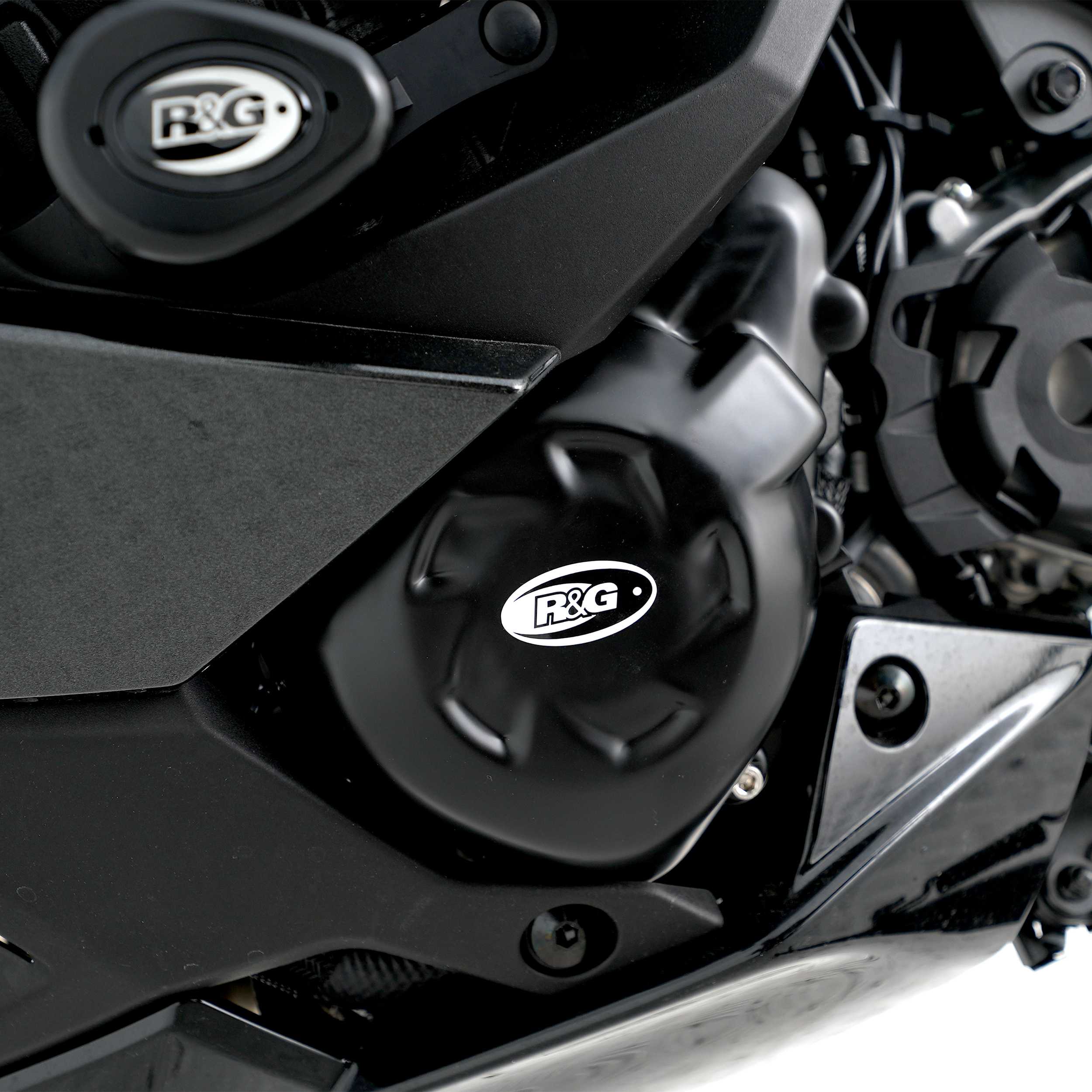 R&G Engine Cover for Kawasaki Ninja 1100 SX (25-26)