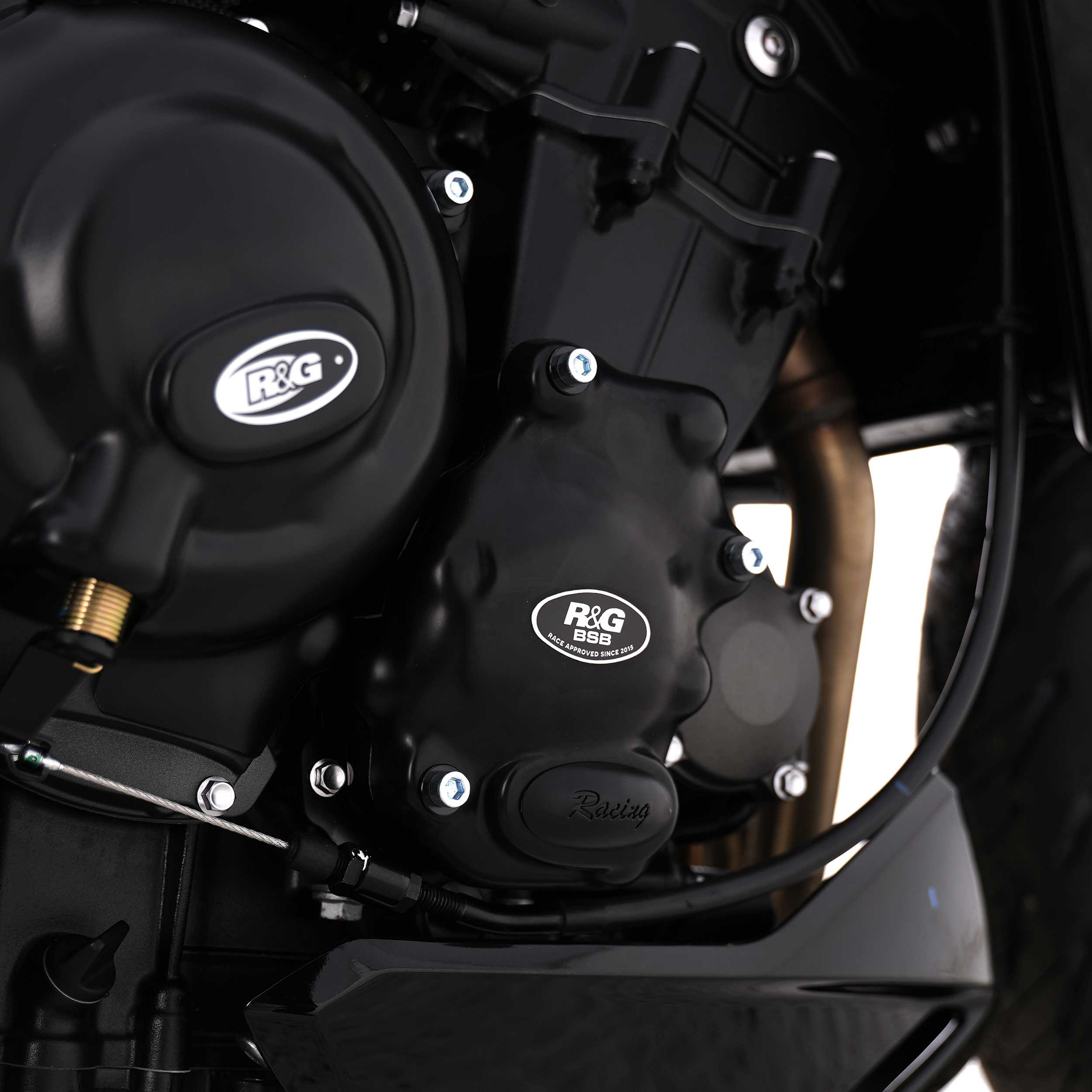 R&G Engine Cover for Triumph Daytona 765 (20)