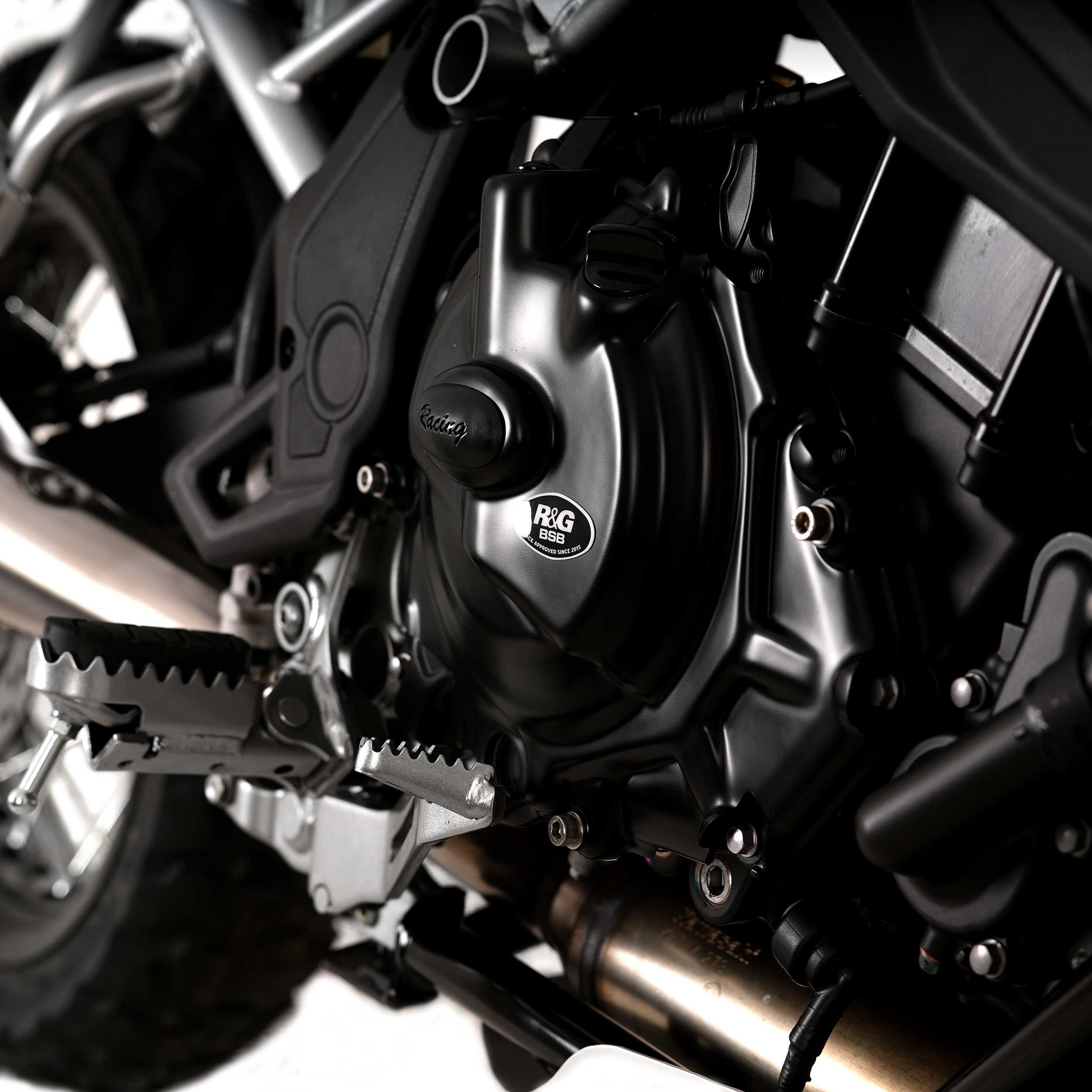 R&G Engine Cover for Kawasaki KLE500 (26)