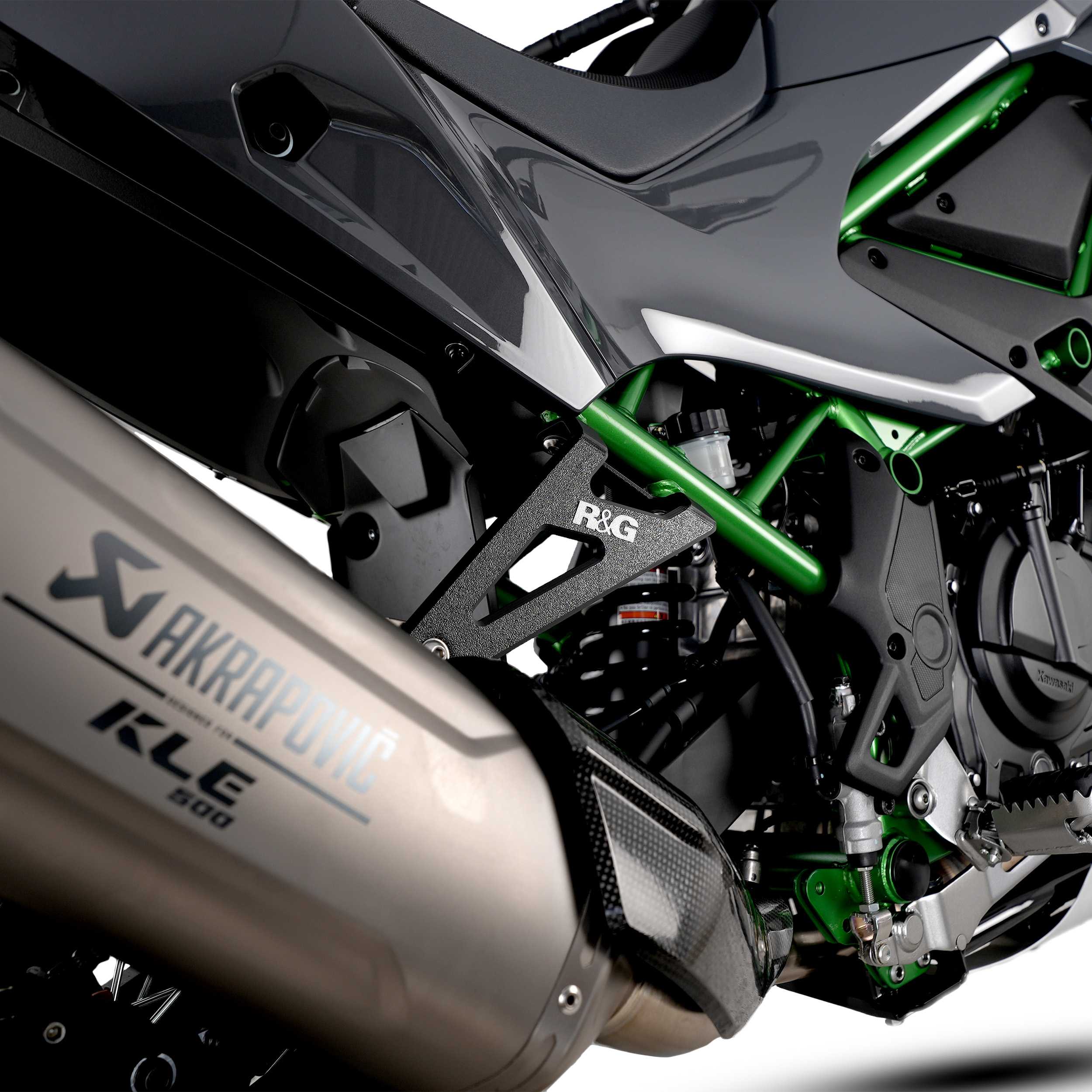 R&G Exhaust Hanger for Kawasaki KLE500 (26)