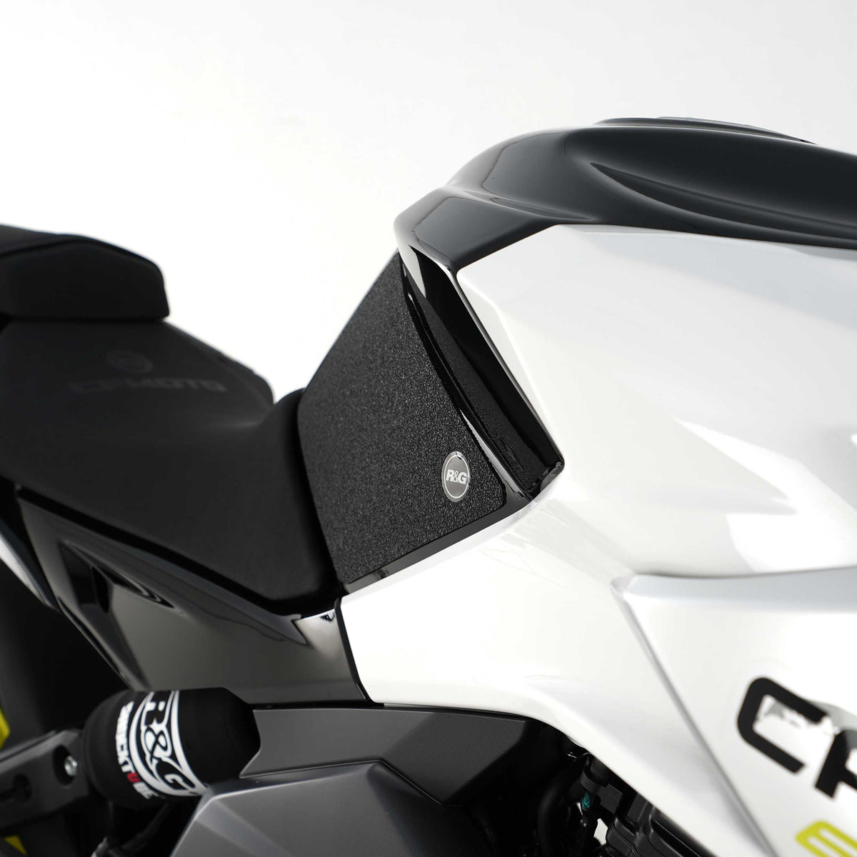 R&G Tank Traction Grips for CFMOTO 650NK (22-23) Main image