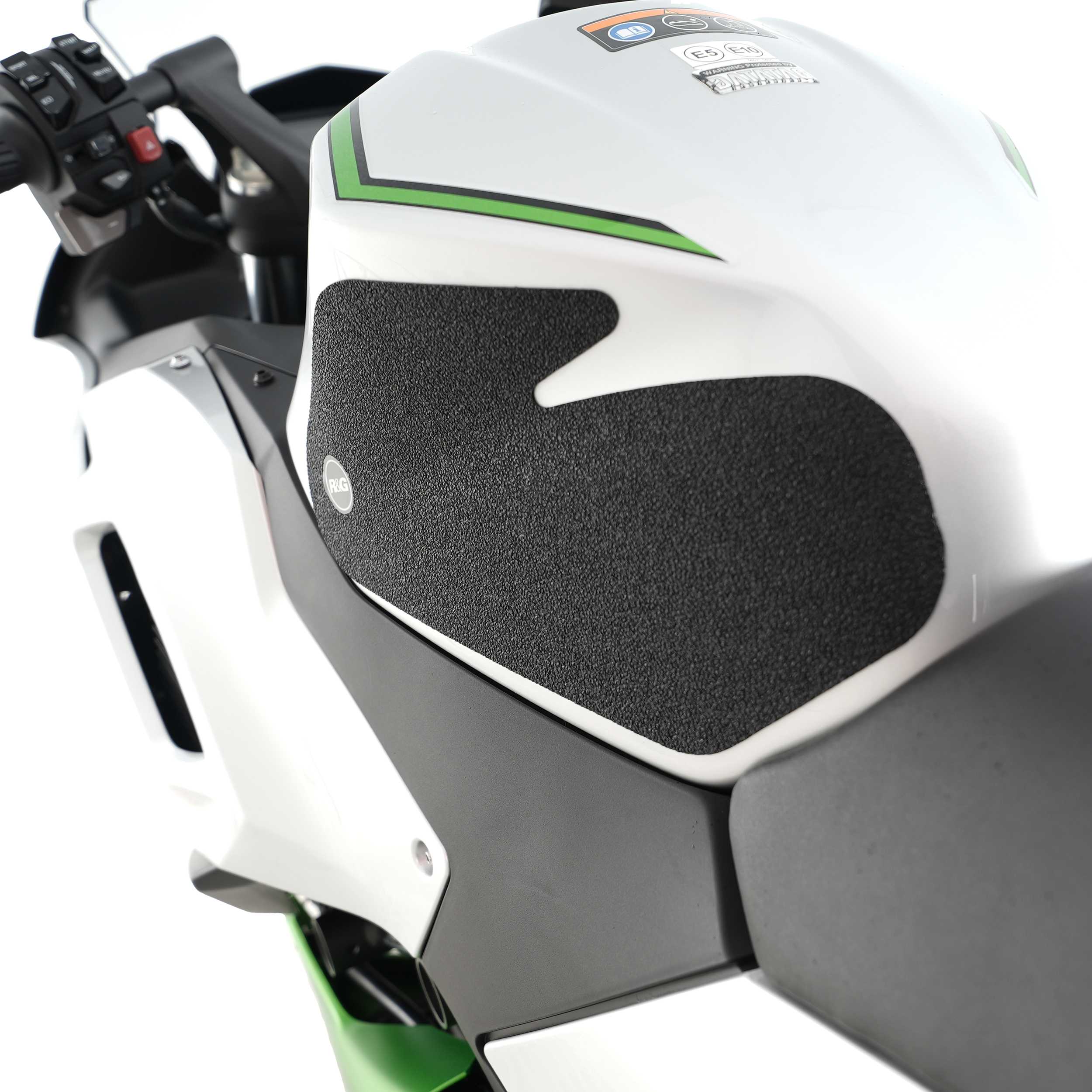 R&G Tank Traction Grips for Kawasaki Z400 (19-20)
