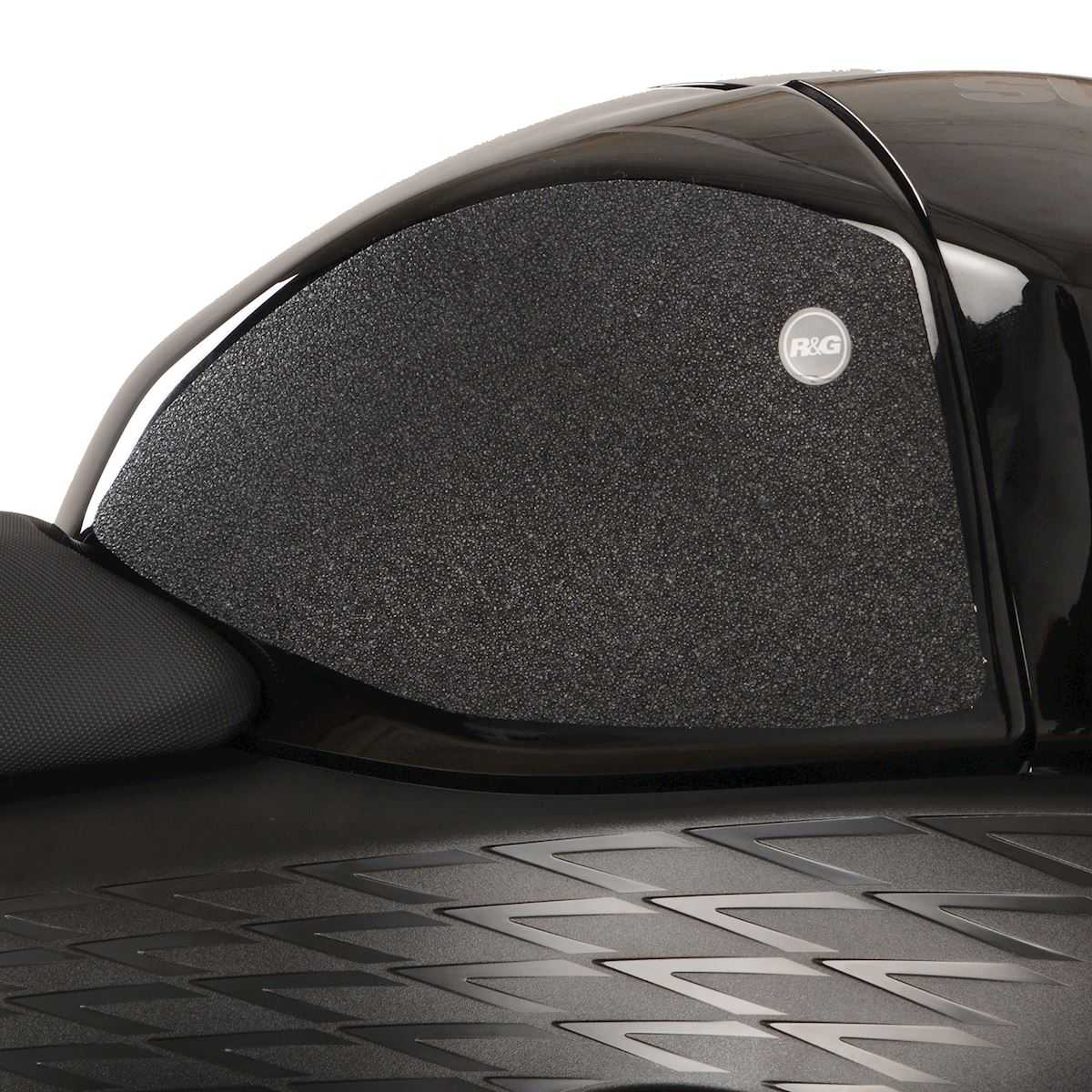 R&G Tank Traction Grips for Suzuki Hayabusa 1300 (21-26)