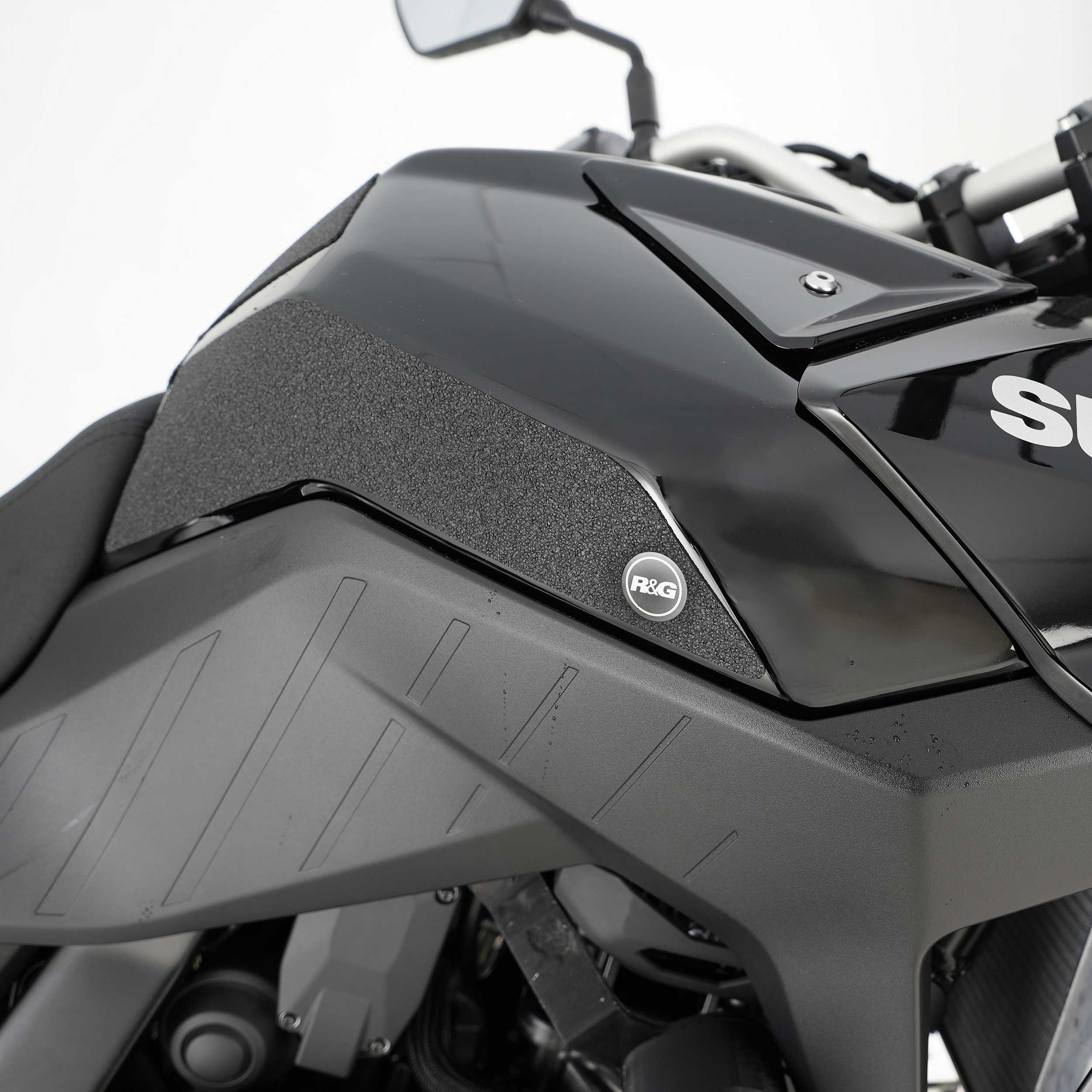 R&G Tank Traction Grips for Suzuki V-Strom 800 DE (23-26)