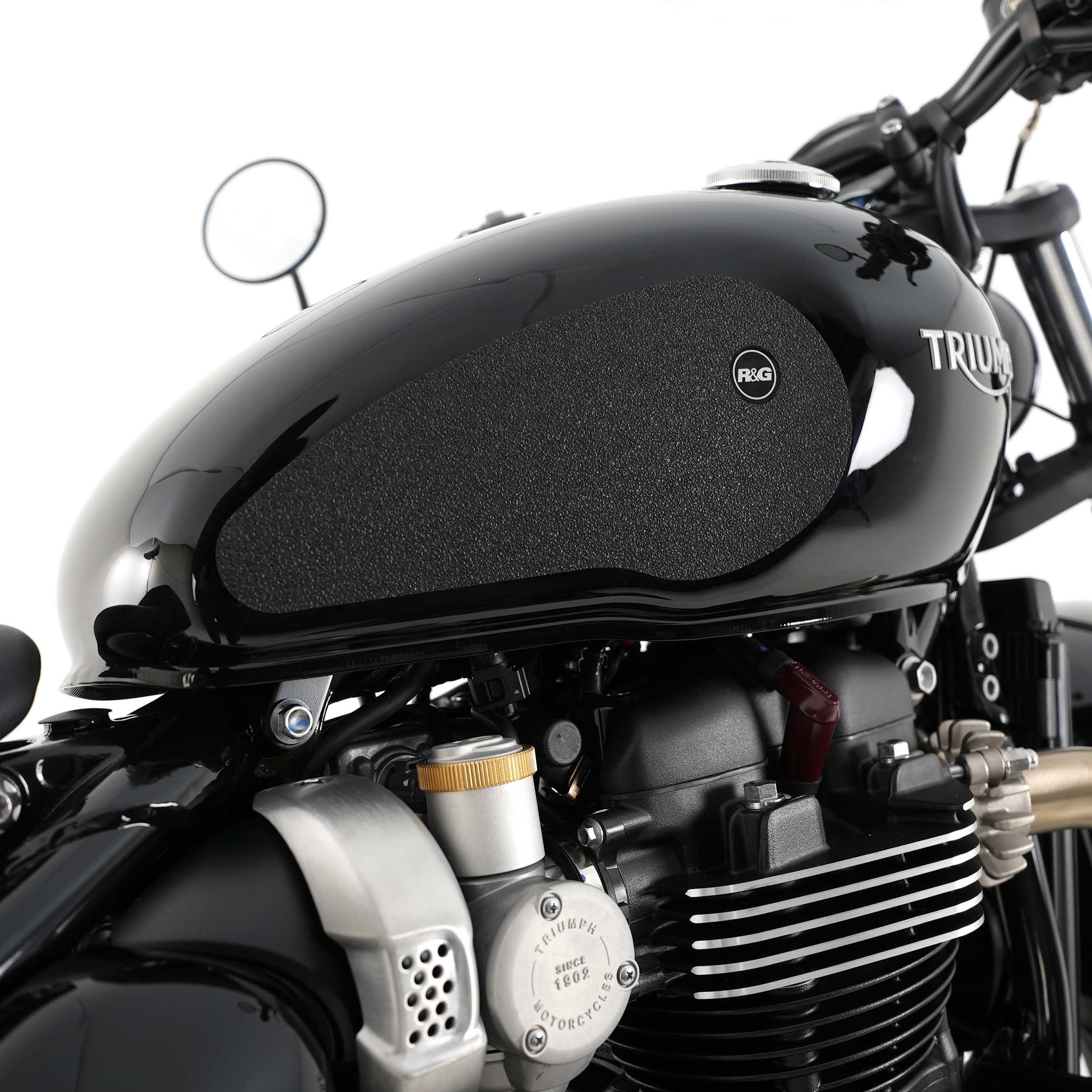 R&G Tank Traction Grips for Triumph Bonneville Bobber (17-25)