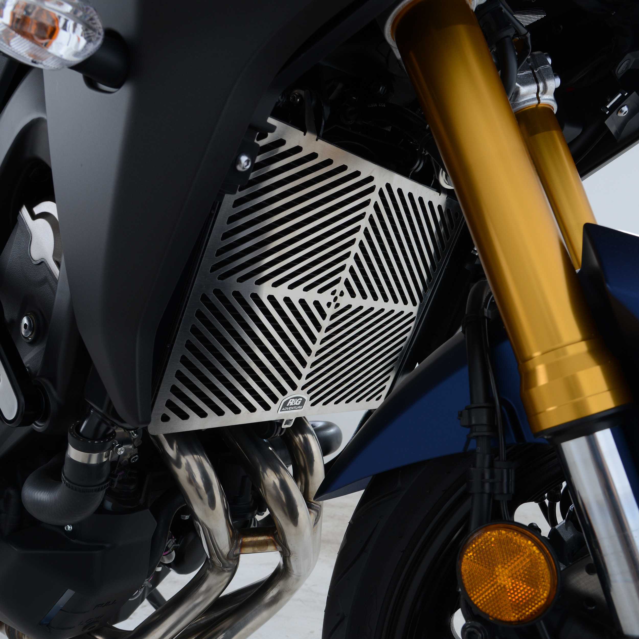 R&G Radiator Guard Stainless Steel for Yamaha Tracer 900 GT (18-20)