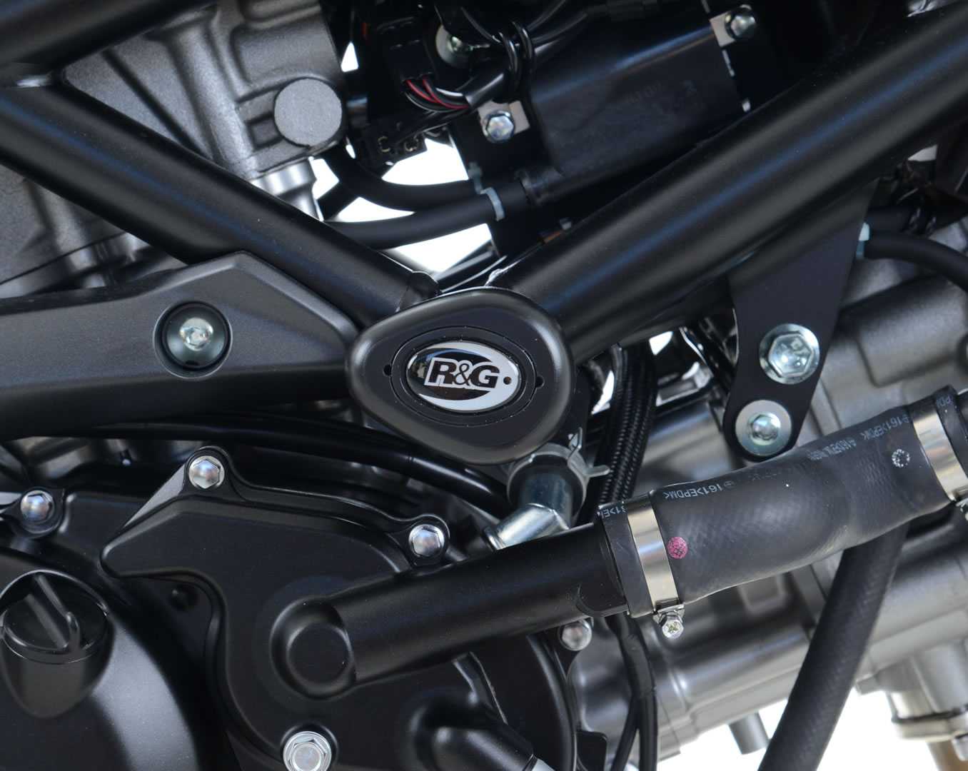 R&G Aero Frame Sliders for Suzuki SV650 N (16-18)
