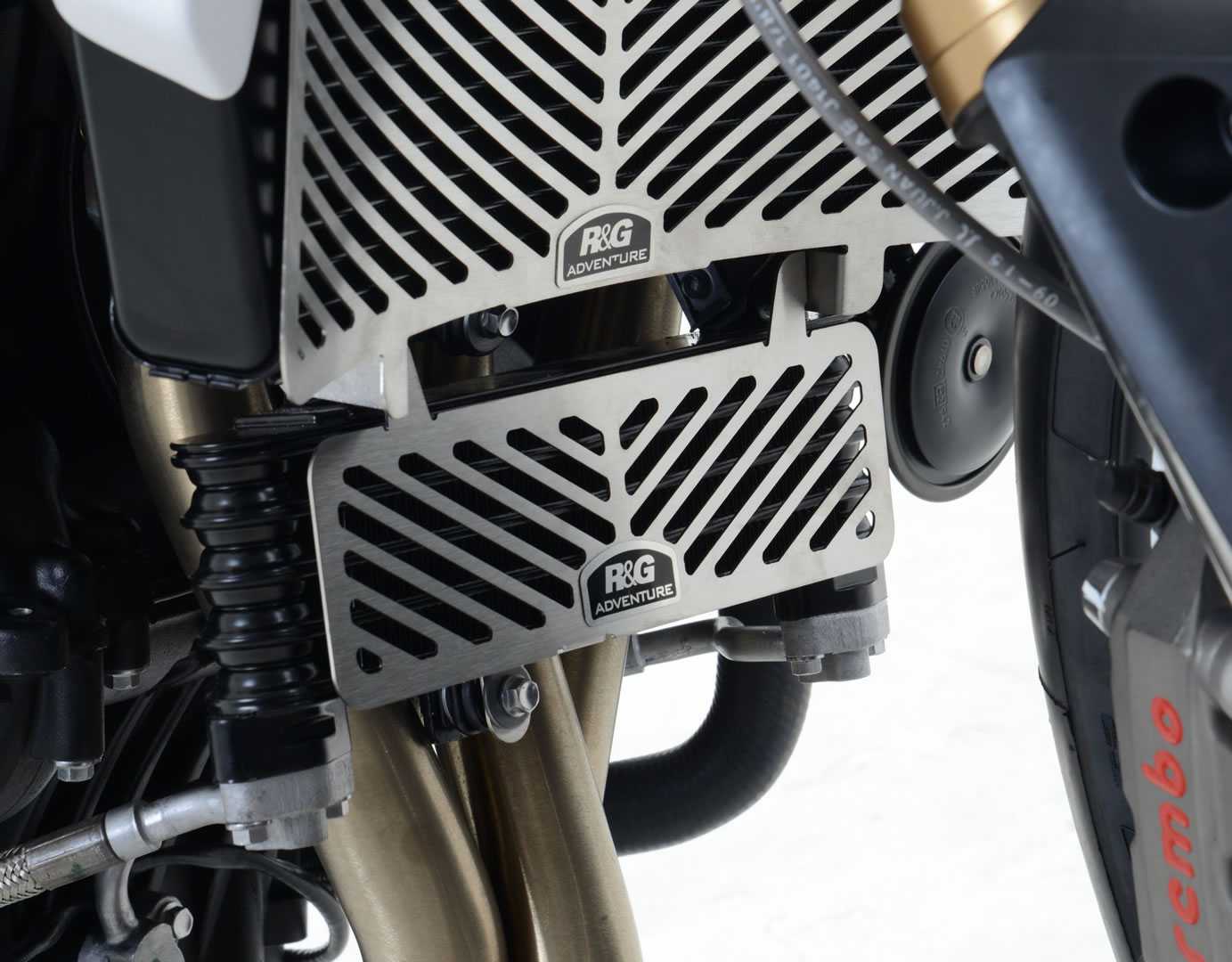 R&G Oil Cooler Guard Stainless Steel for Triumph Speed Triple 1050 S (16-18)