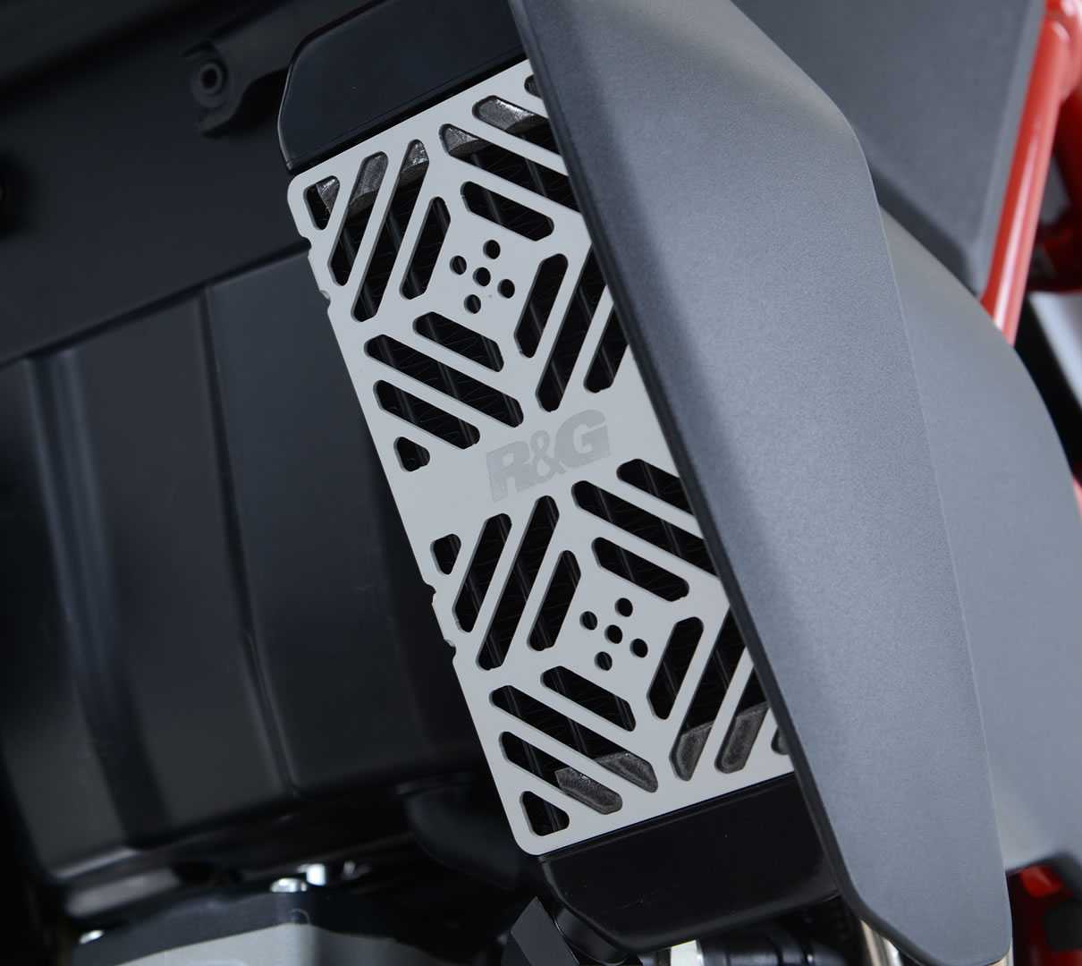 R&G Oil Cooler Guard for Ducati Scrambler Icon (15-20)