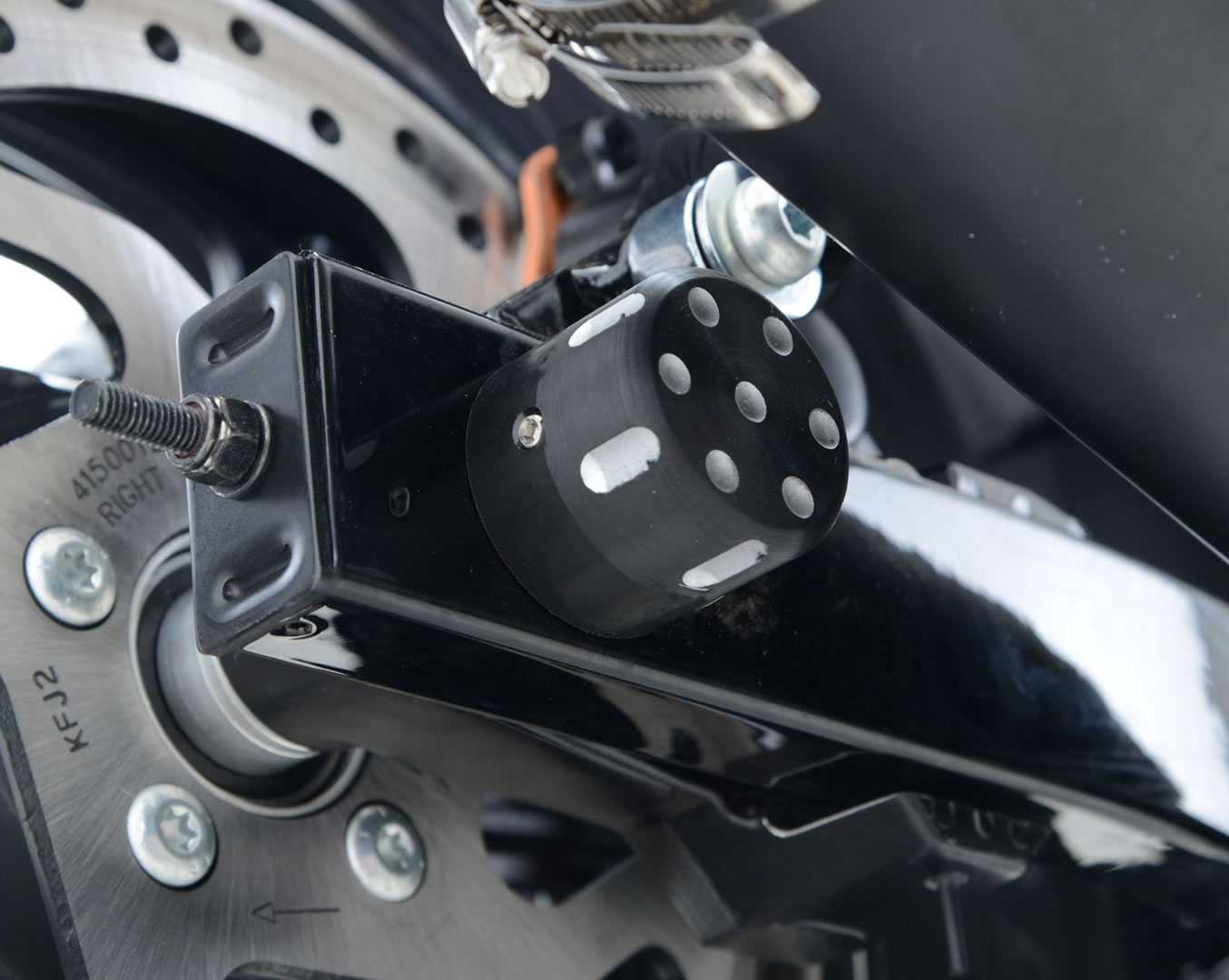 R&G Swingarm Protectors for Harley Davidson Street 500 (15-18) Secondary image