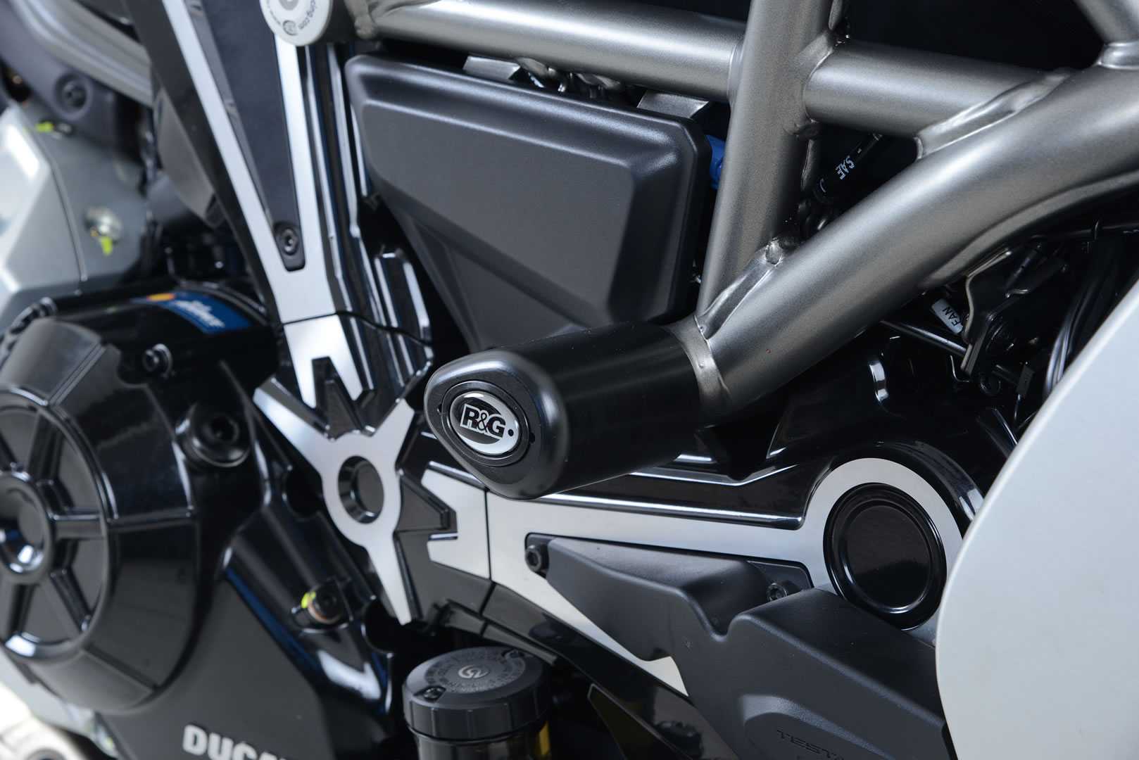 R&G Aero Frame Sliders for Ducati XDiavel 1260 (16-20)