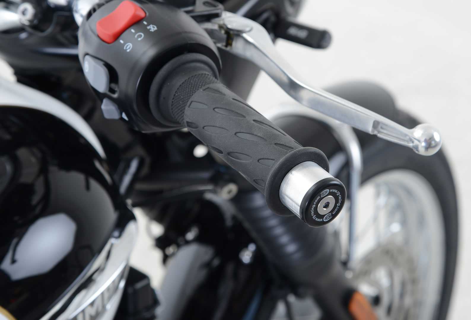 R&G Bar Ends for Triumph Bonneville T120 (16-25)