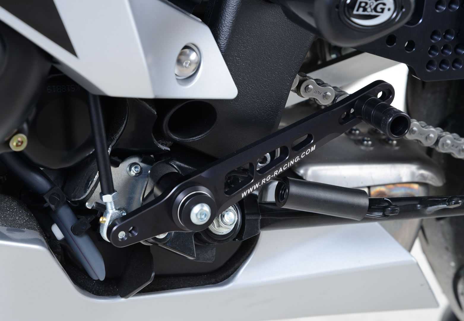 R&G Adjustable Rearsets for Yamaha R6 (06-16)
