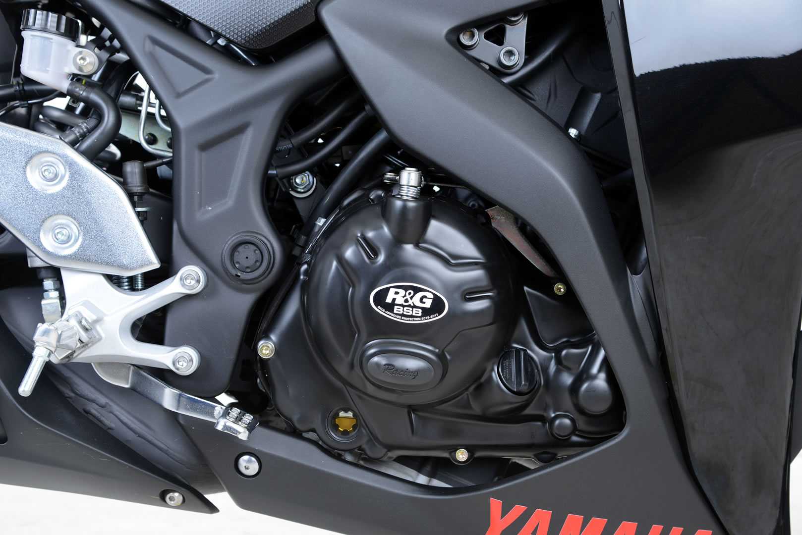 R&G Engine Cover for Yamaha R25 (14-20)
