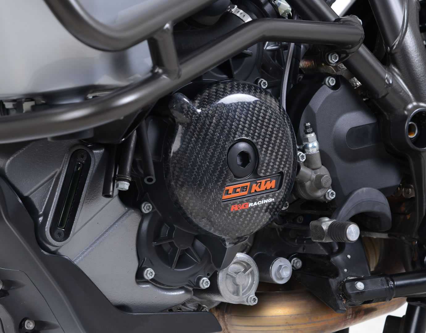 R&G Engine Case Slider Carbon for KTM 1290 Super Duke GT (19-24)