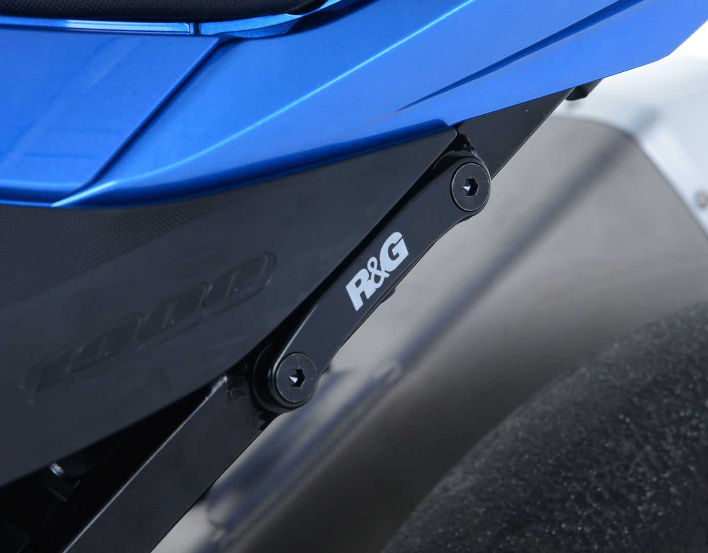 R&G Exhaust Hanger for Suzuki GSX-R1000R (17-24)