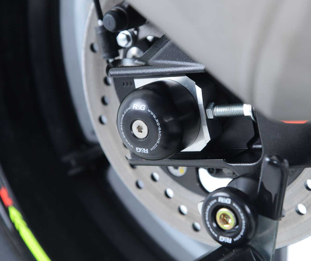 R&G Swingarm Protectors for Suzuki GSX-R1000 (17-22)
