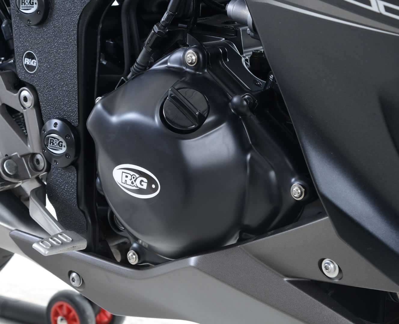 R&G Engine Cover for Kawasaki Z300 (15-18)