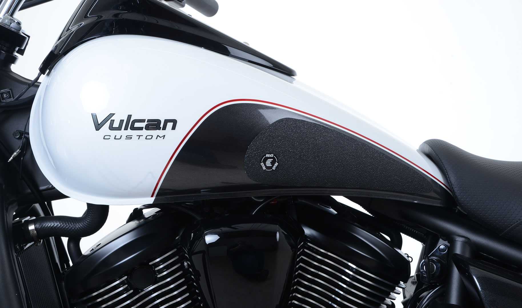 R&G Tank Traction Grips for Kawasaki Vulcan 900 (06-26)