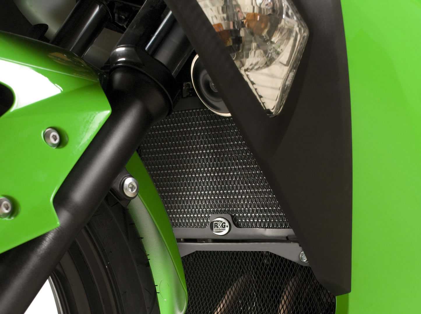 R&G Radiator Guard for Kawasaki Z250 (13-18)
