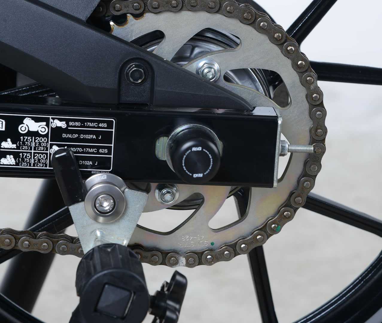 R&G Swingarm Protectors for Suzuki GSX-R125 (17-26)