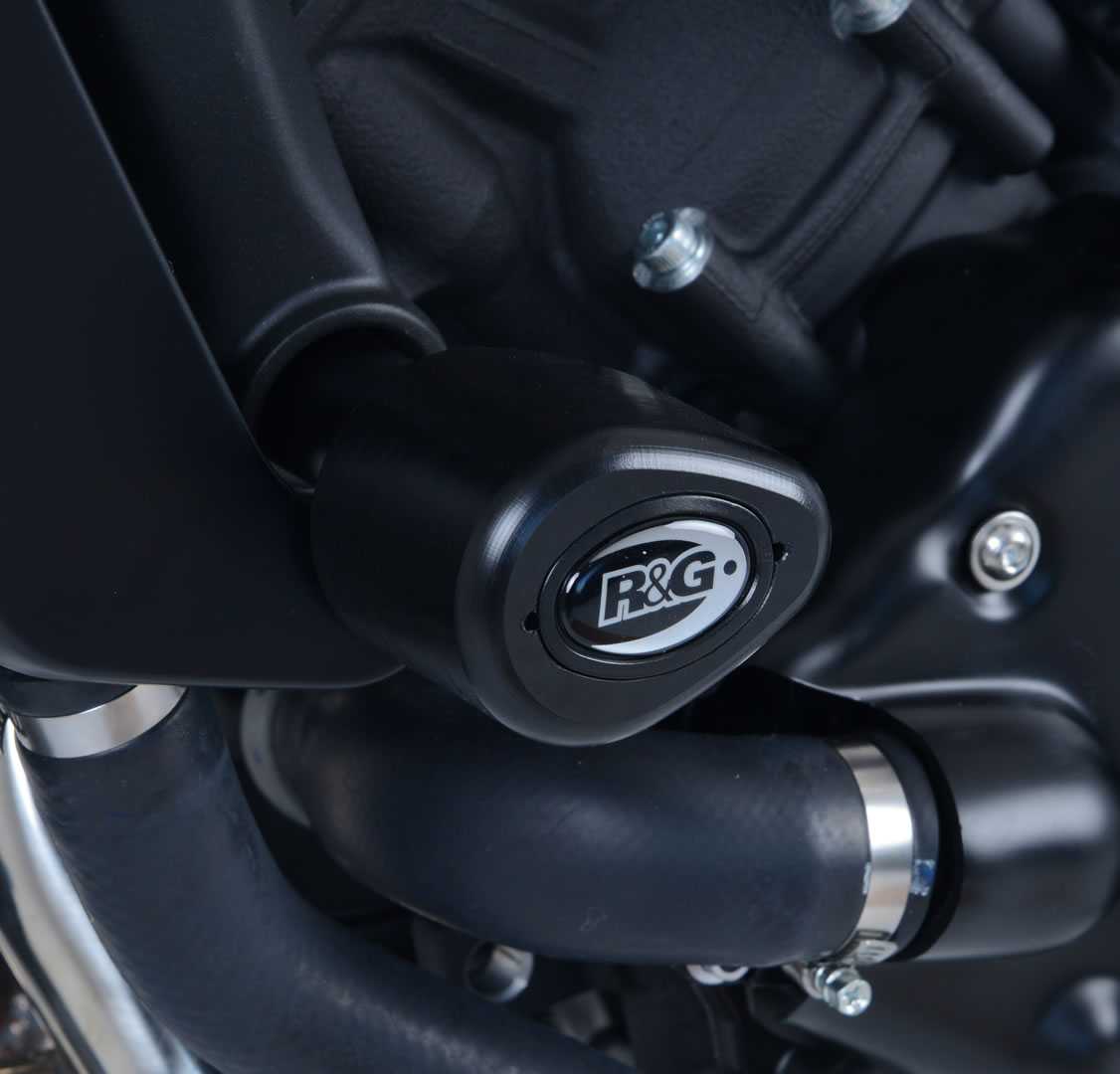R&G Aero Frame Sliders for Yamaha FZS 600 (17-18)