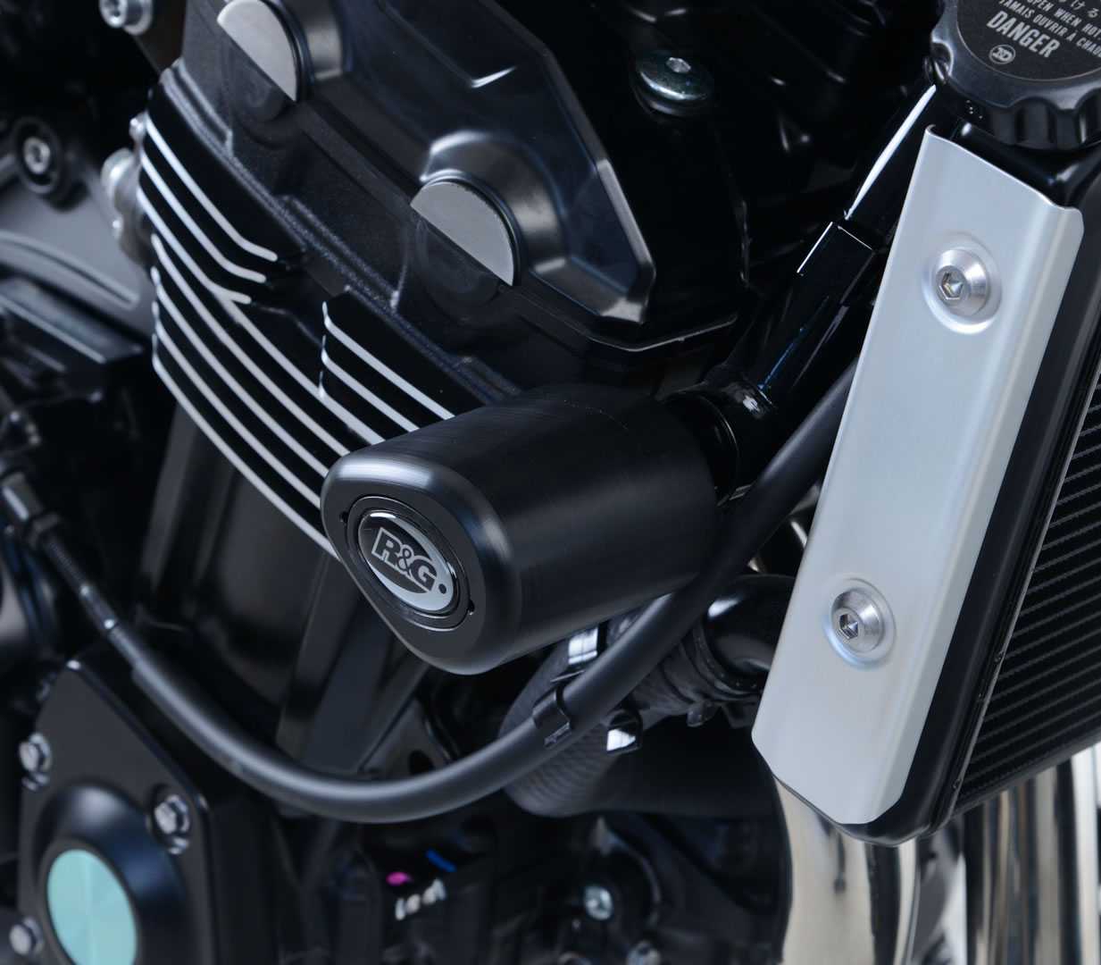 R&G Aero Frame Sliders for Kawasaki Z900 RS (18-26)