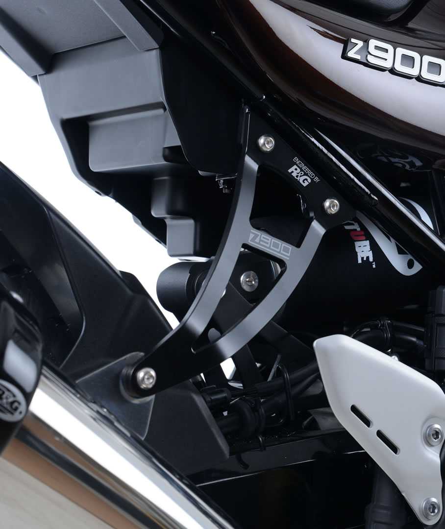 R&G Exhaust Hanger for Kawasaki Z900 RS (18-26)