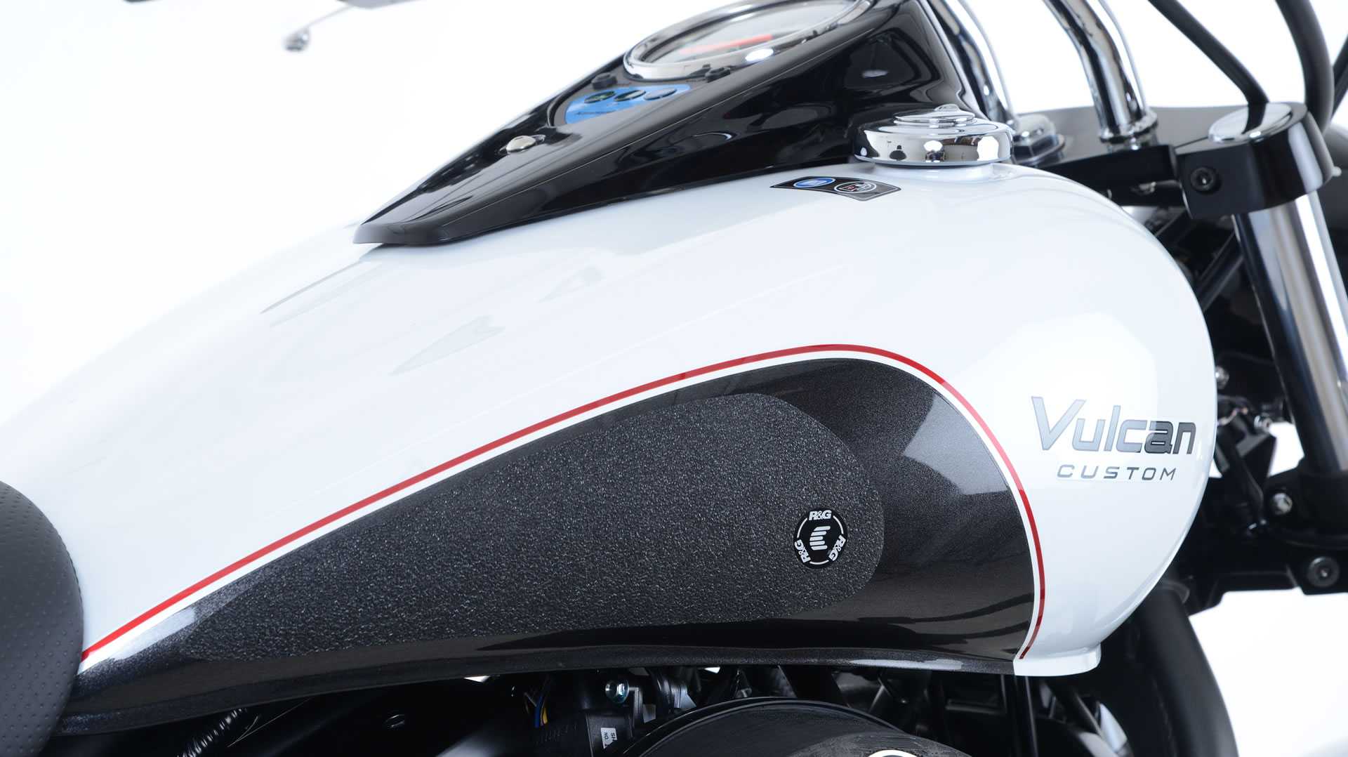 R&G Tank Traction Grips for Kawasaki Vulcan 900 (06-26)